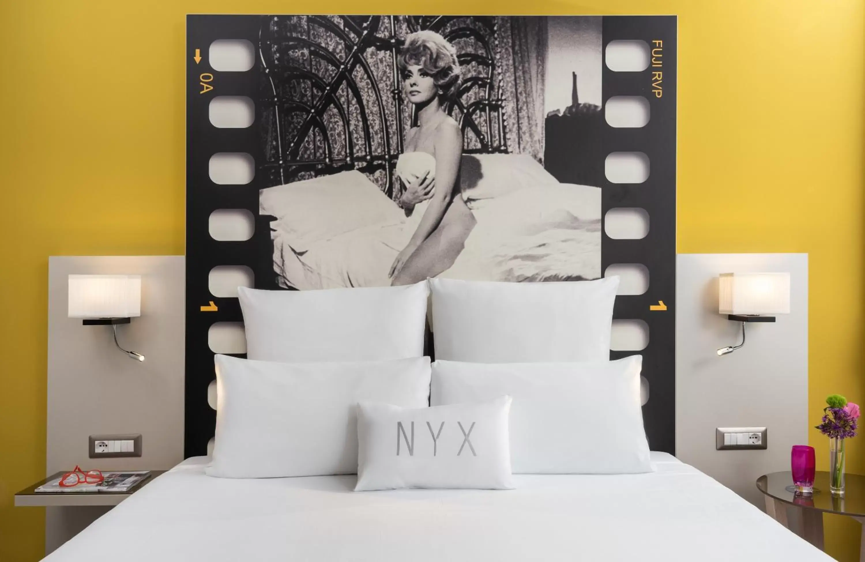 Photo of the whole room, Bed in NYX Hotel Milan by Leonardo Hotels