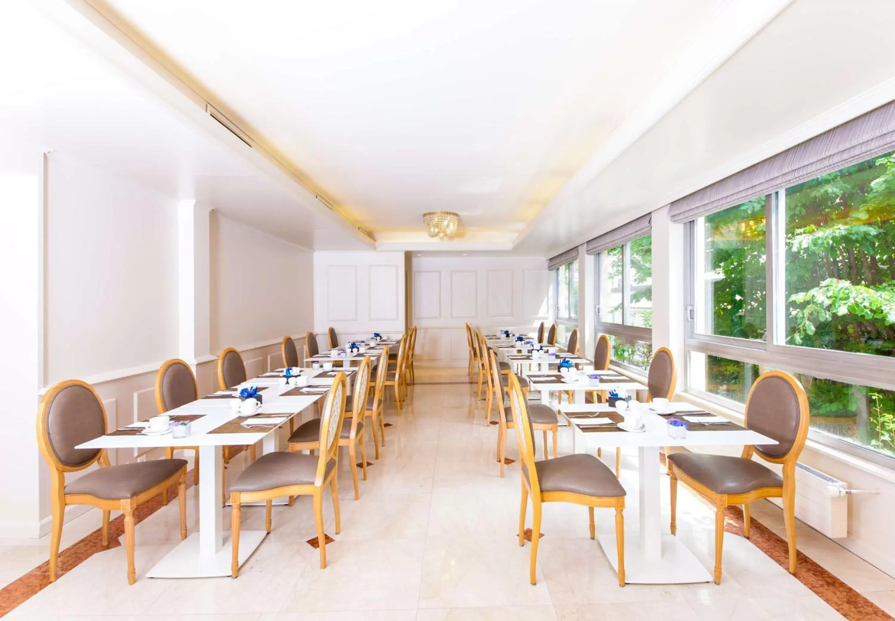 Restaurant/places to eat in Geneva by Fassbind Restaurant/places to eat in Geneva by Fassbind