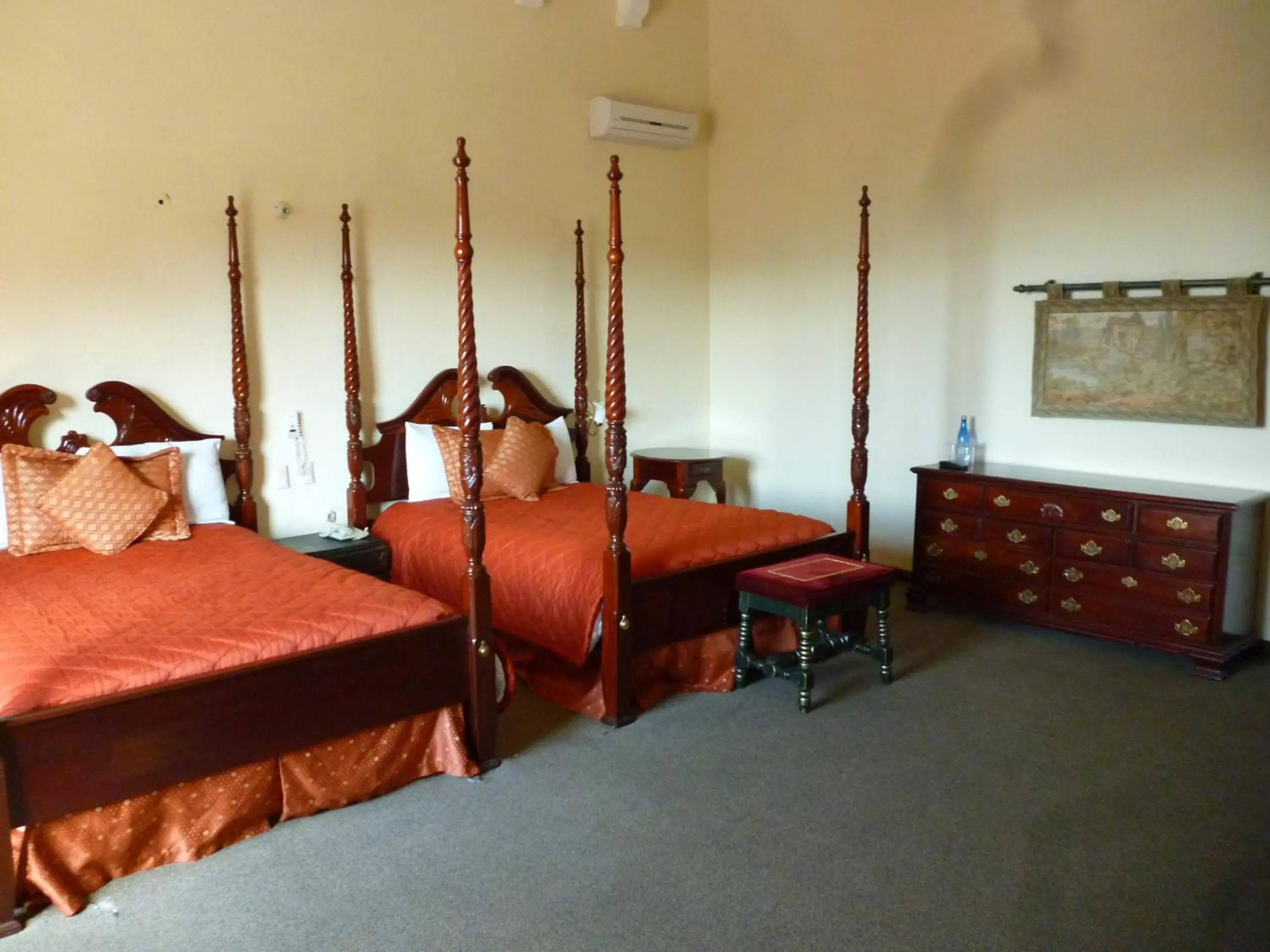 Bedroom, Bed in Hotel Castillo de Santa Cecilia