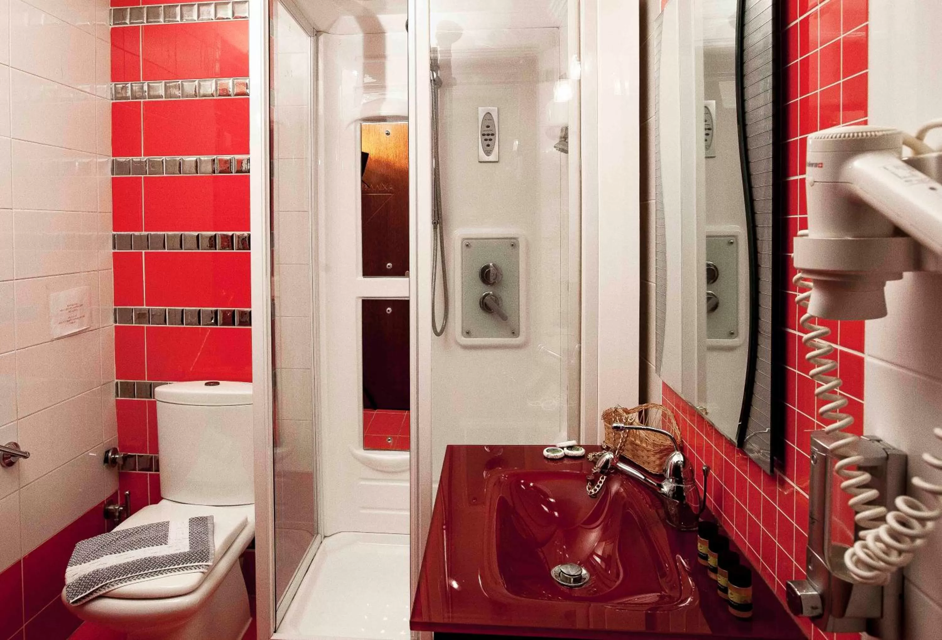 Bathroom in Achillion Palace