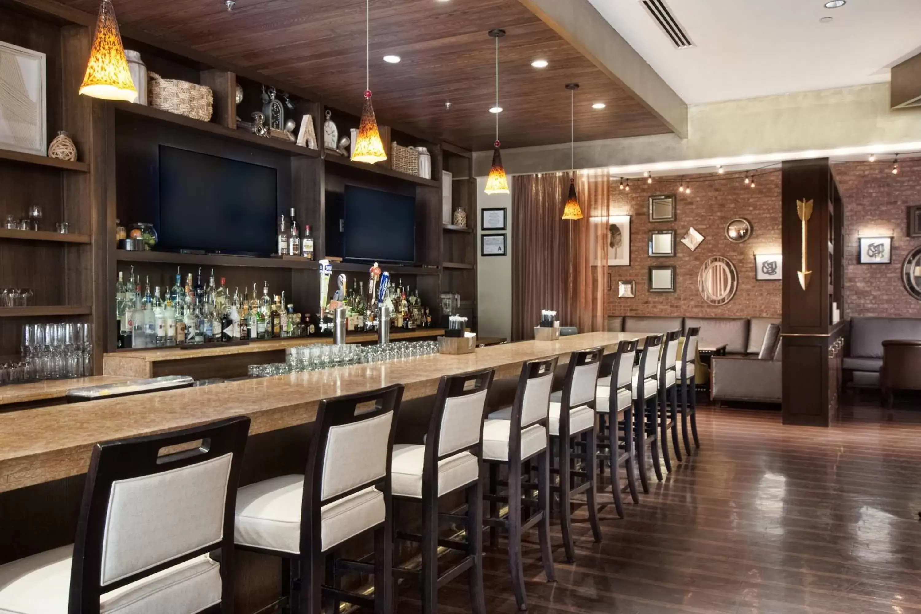 Restaurant/places to eat, Lounge/Bar in Charleston Marriott