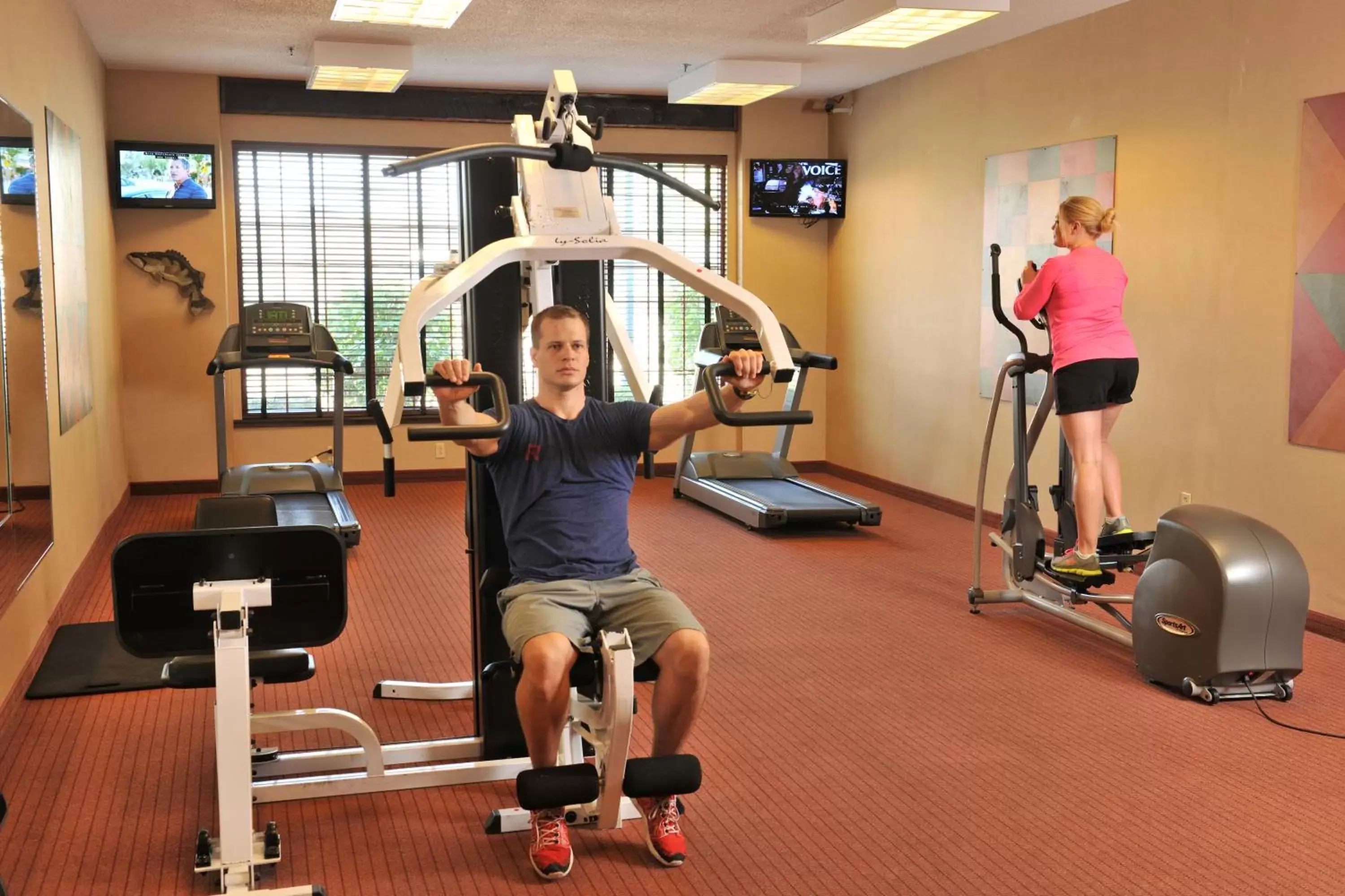 Fitness centre/facilities, Fitness Center/Facilities in Stoney Creek Hotel Moline