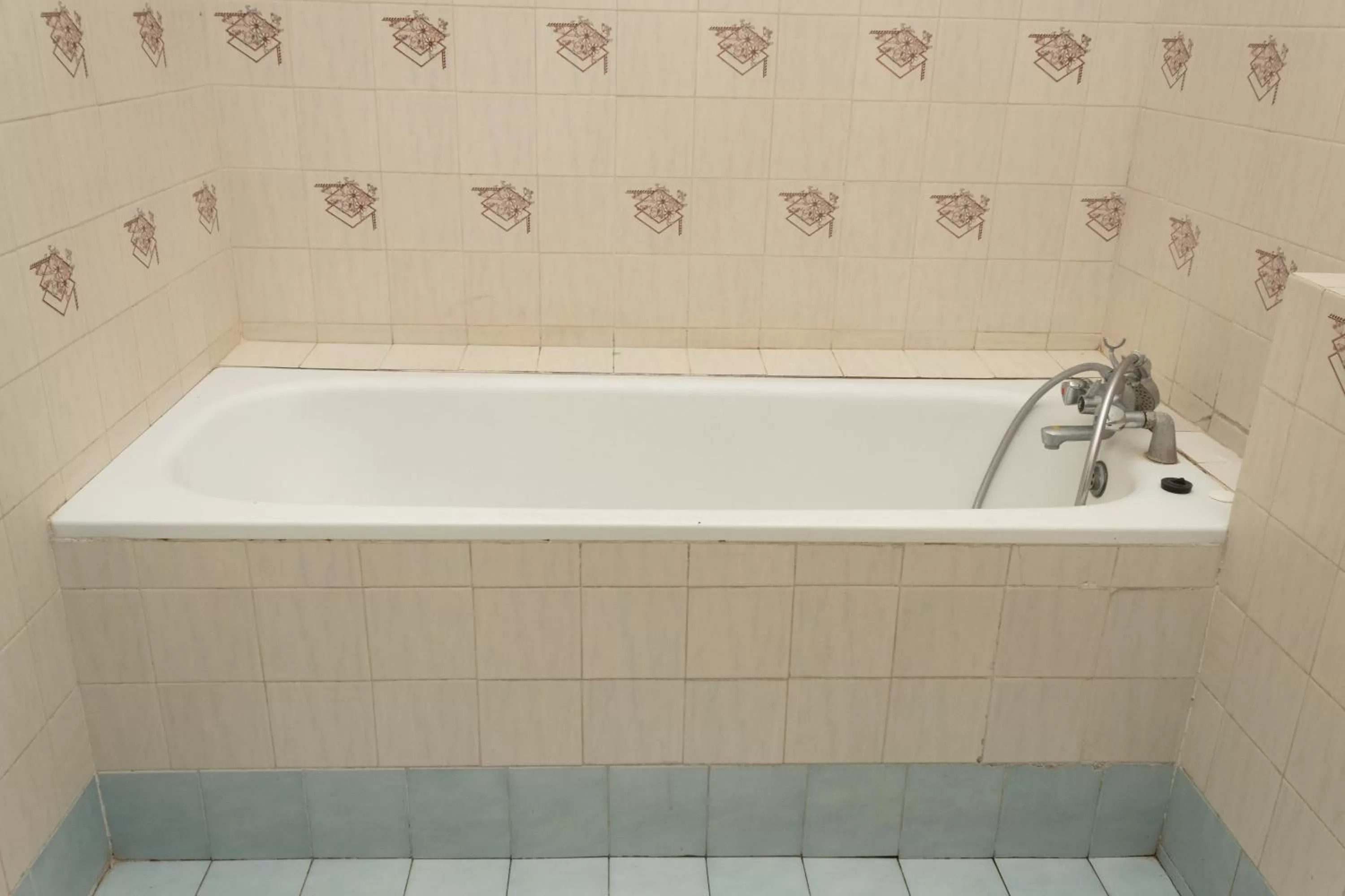 Hot Tub, Bathroom in La Fattoria Resort