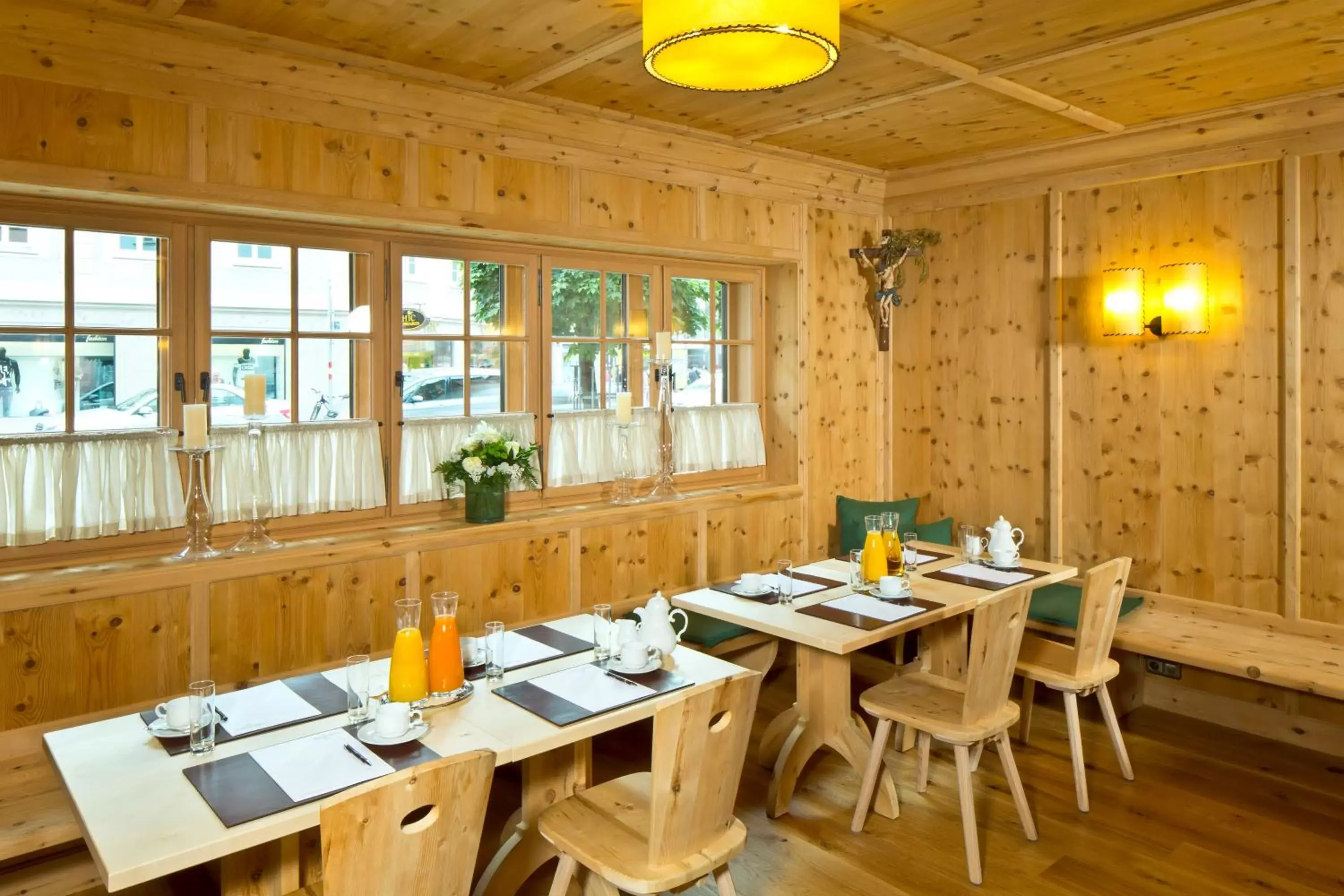 Meeting/conference room, Restaurant/Places to Eat in Hotel Maximilian - Stadthaus Penz