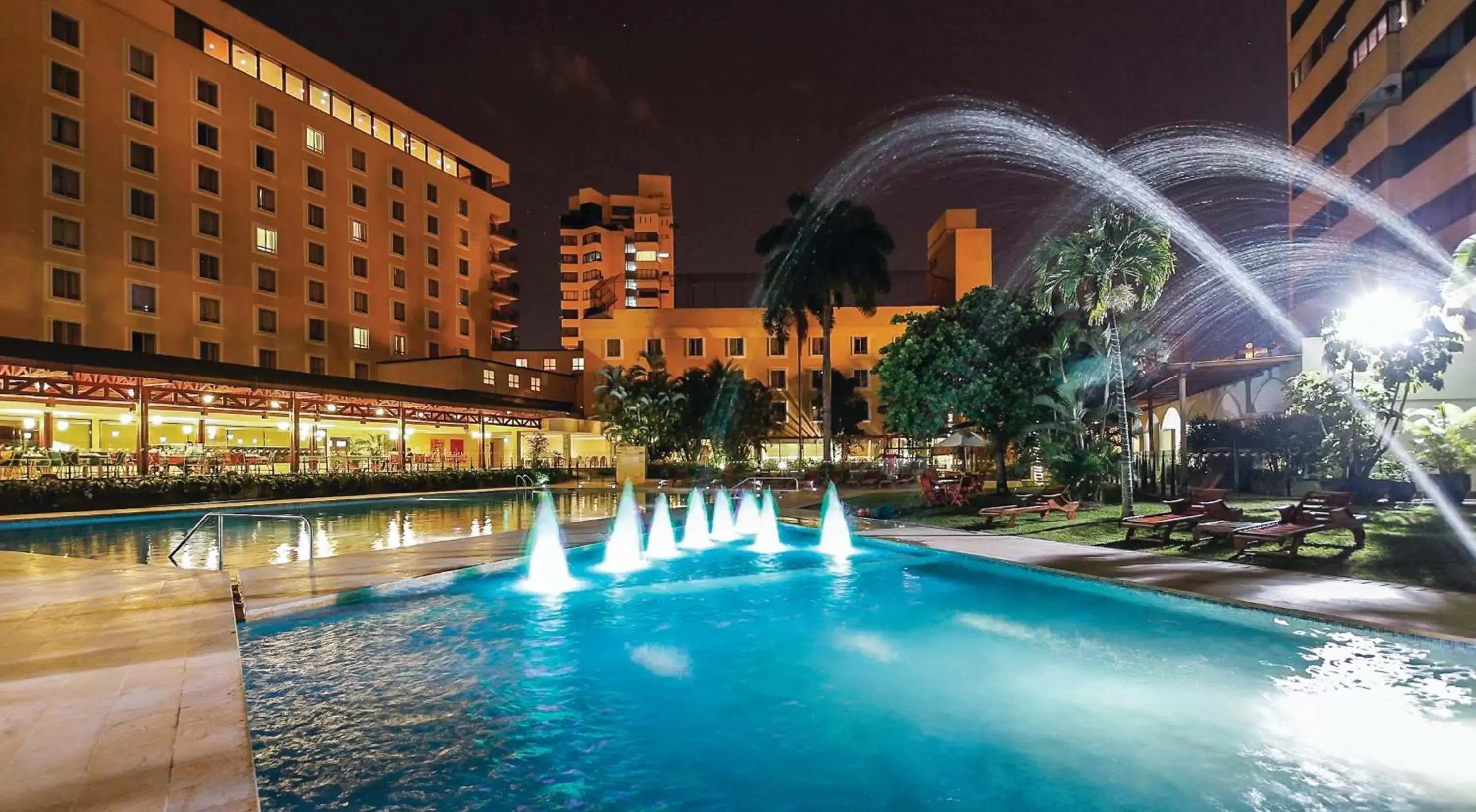 Swimming Pool in Hotel Intercontinental Cali, an IHG Hotel