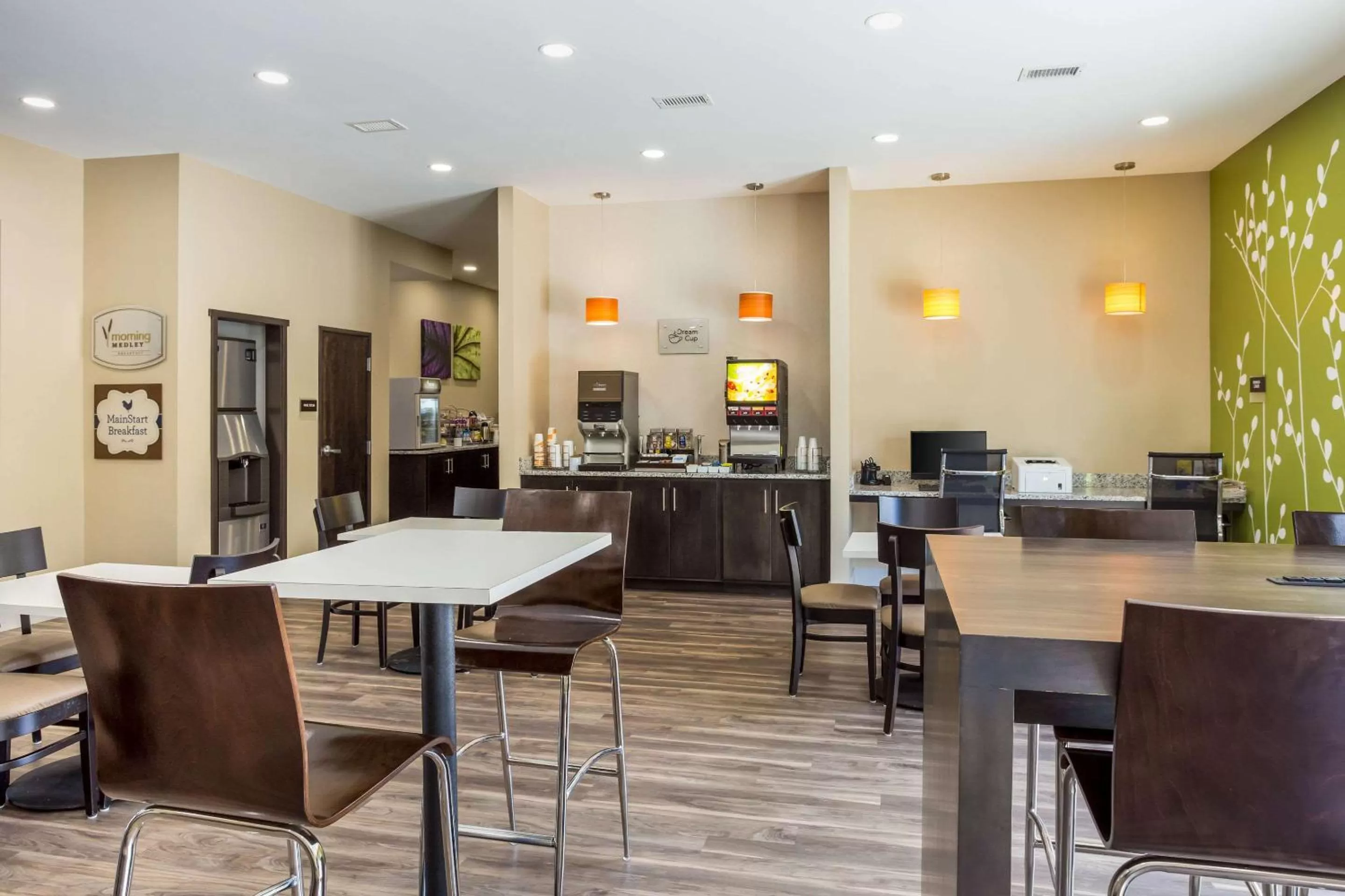 Restaurant/places to eat in MainStay Suites Logan Ohio-Hocking Hills