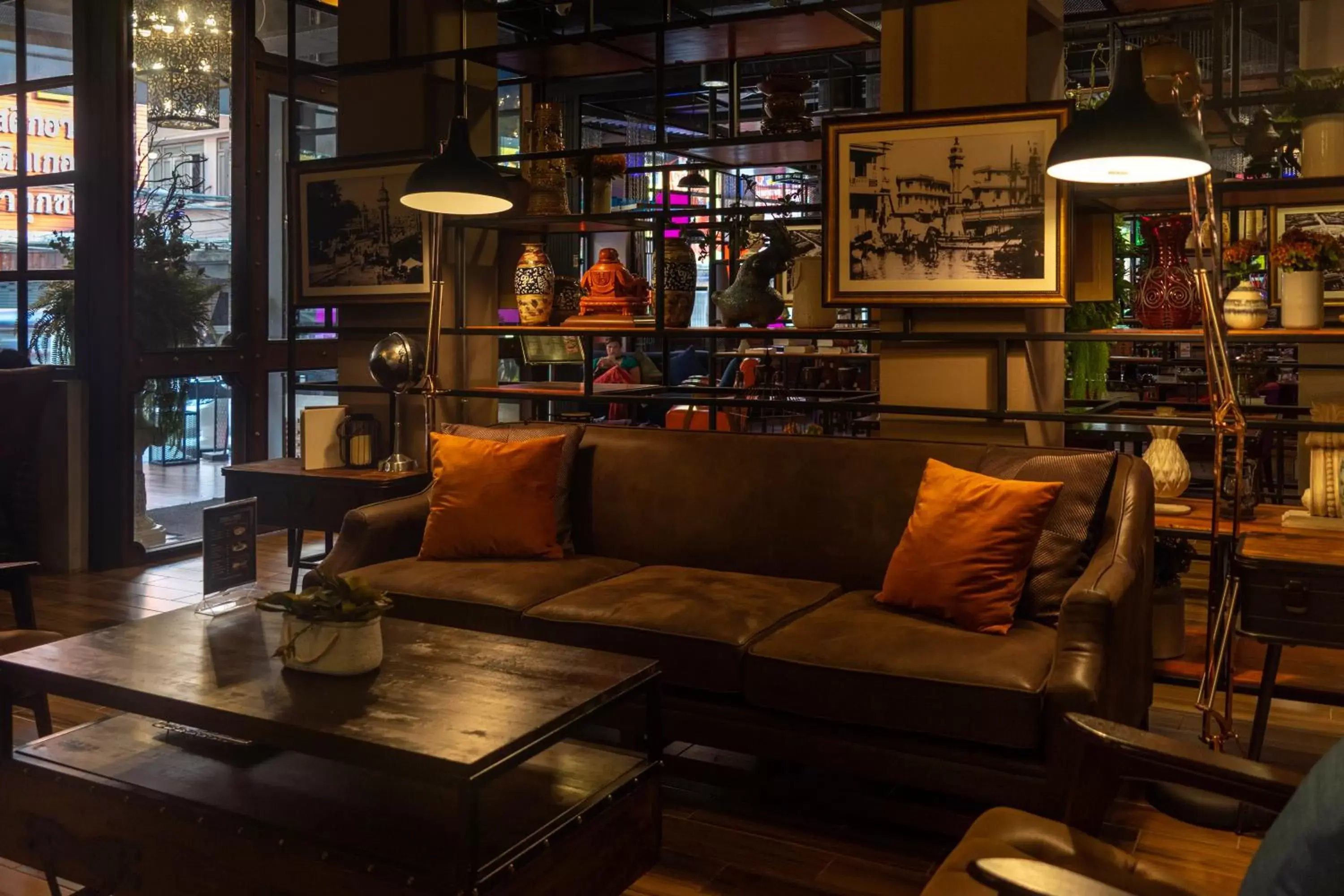 Lobby or reception in W22 by Burasari Lobby or reception in W22 by Burasari