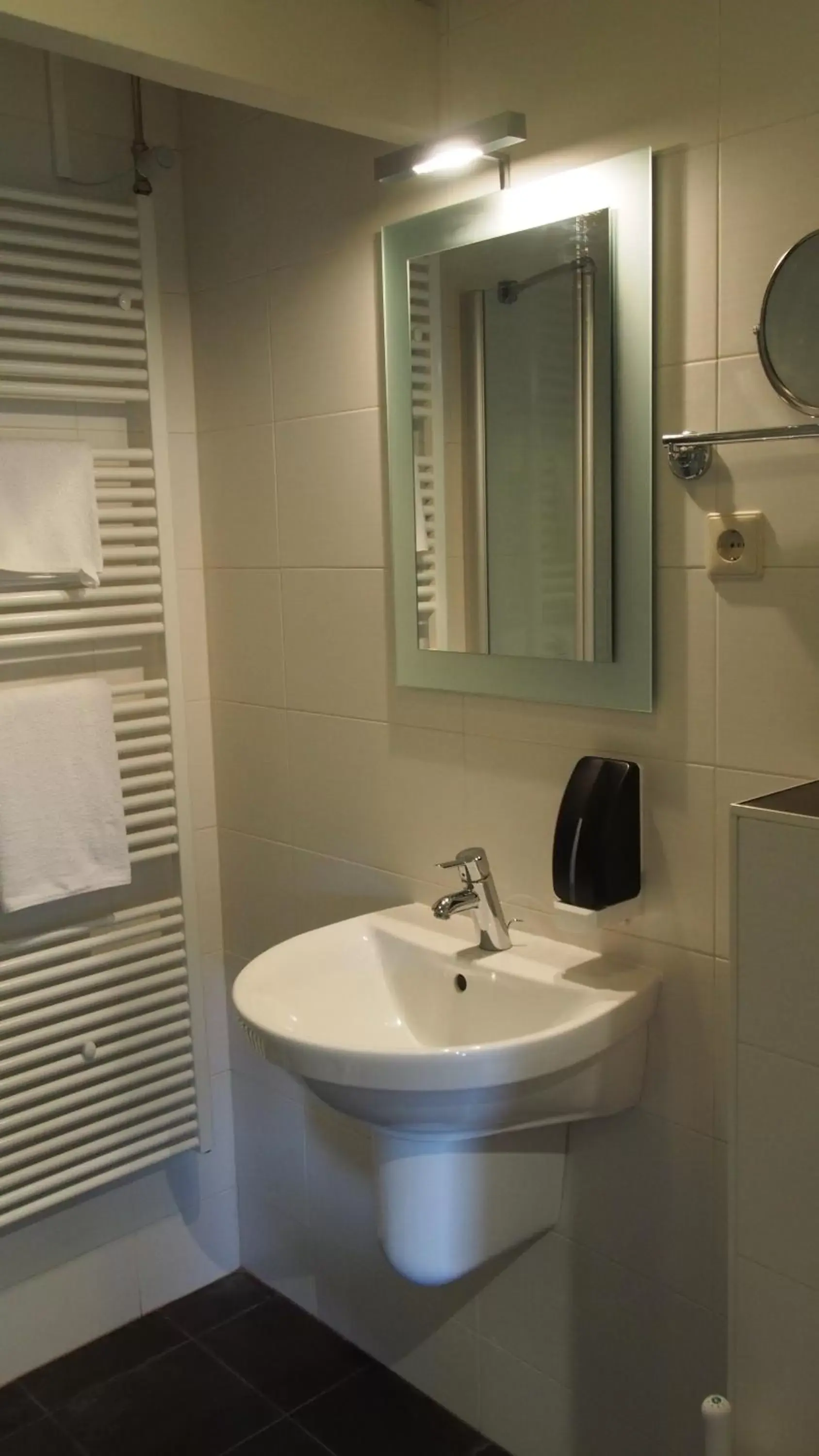 Bathroom in Hotel Het Wapen van Drenthe