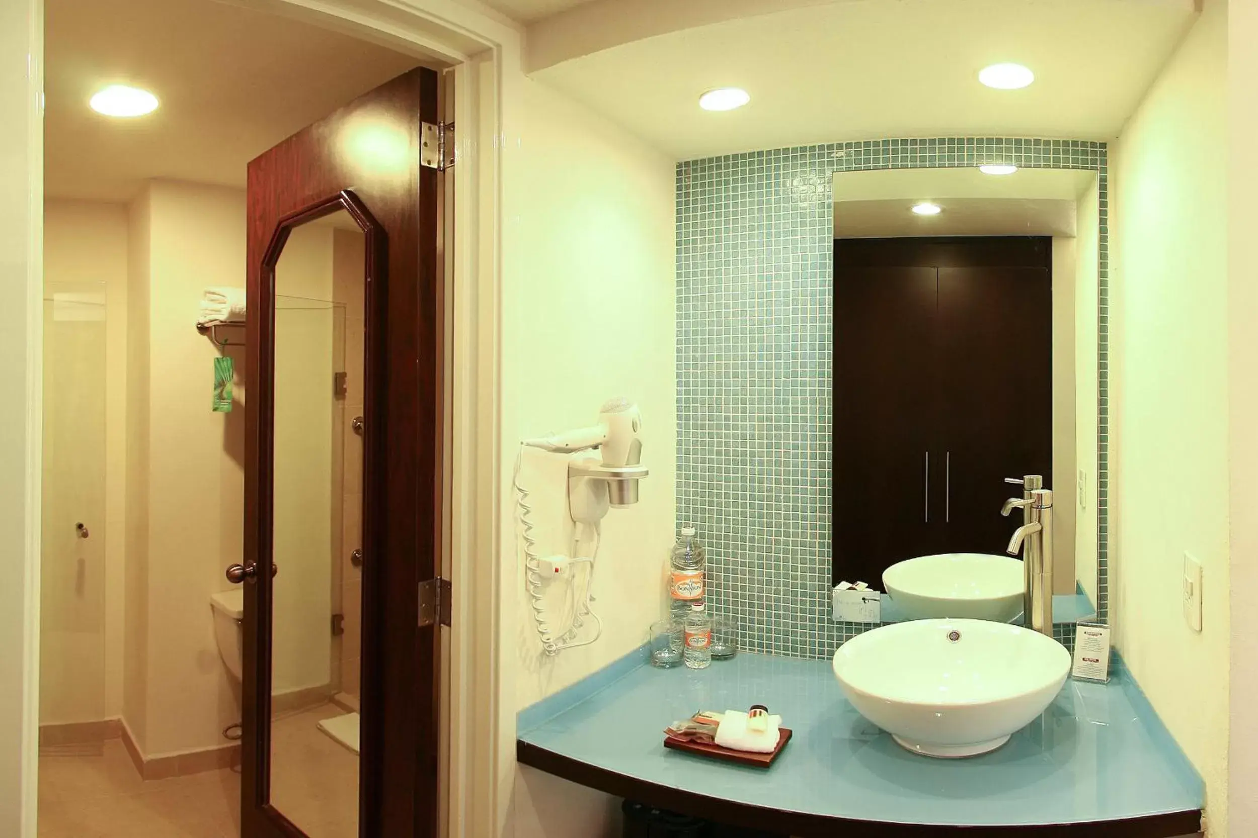 Photo of the whole room, Bathroom in Fiesta Inn Xalapa