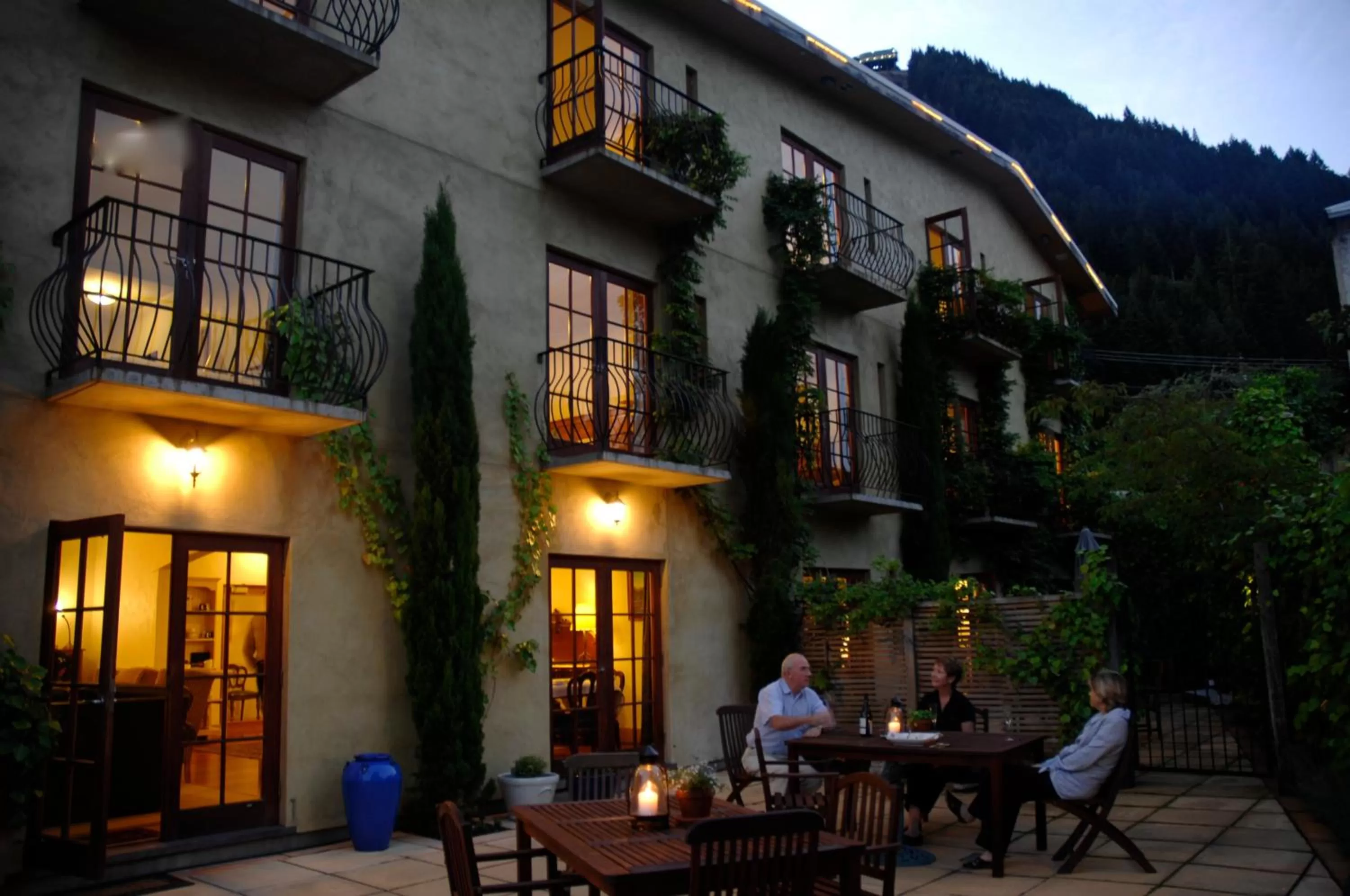 Facade/entrance in Browns Boutique Hotel