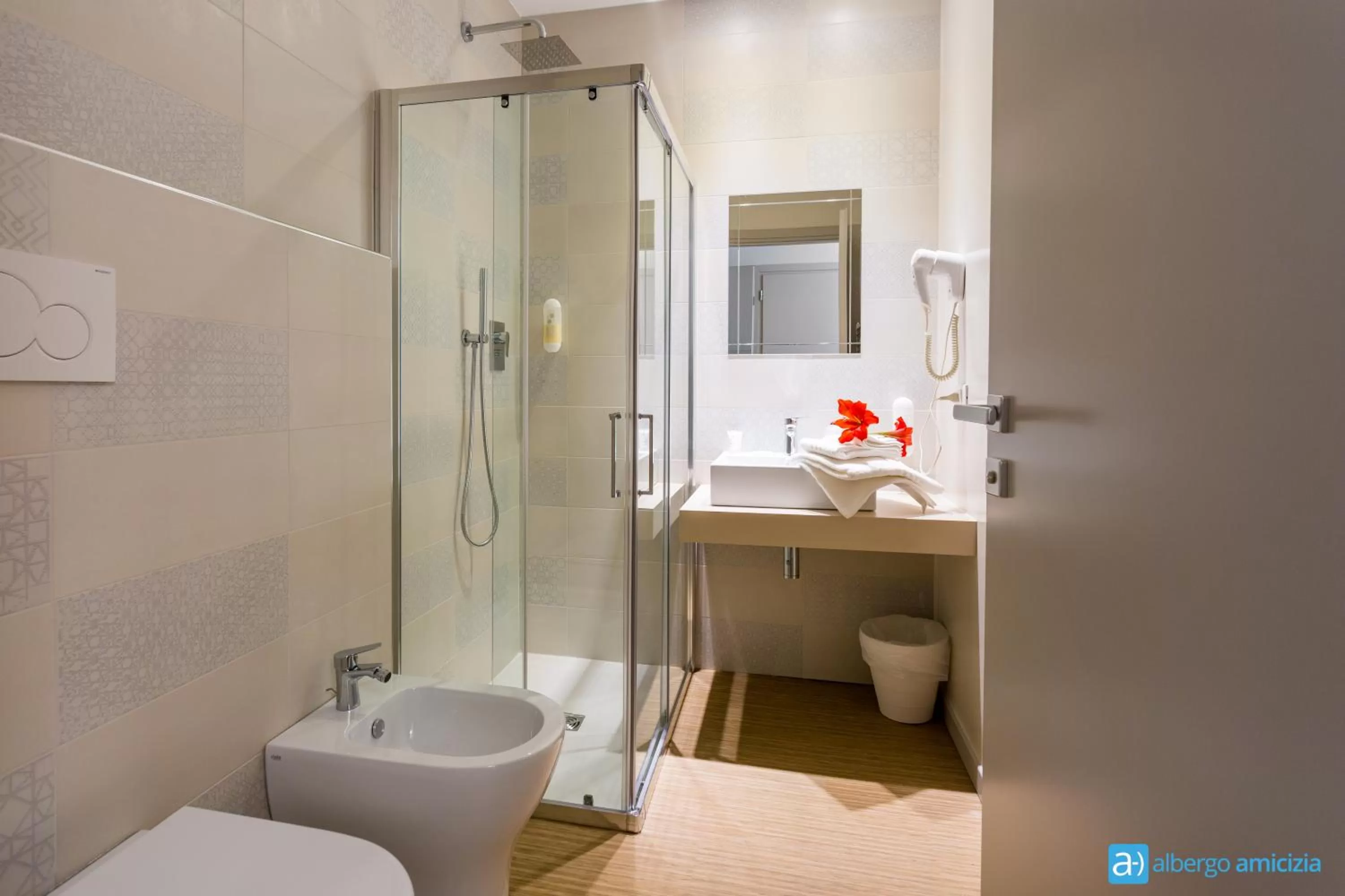 Bathroom in Hotel Amicizia