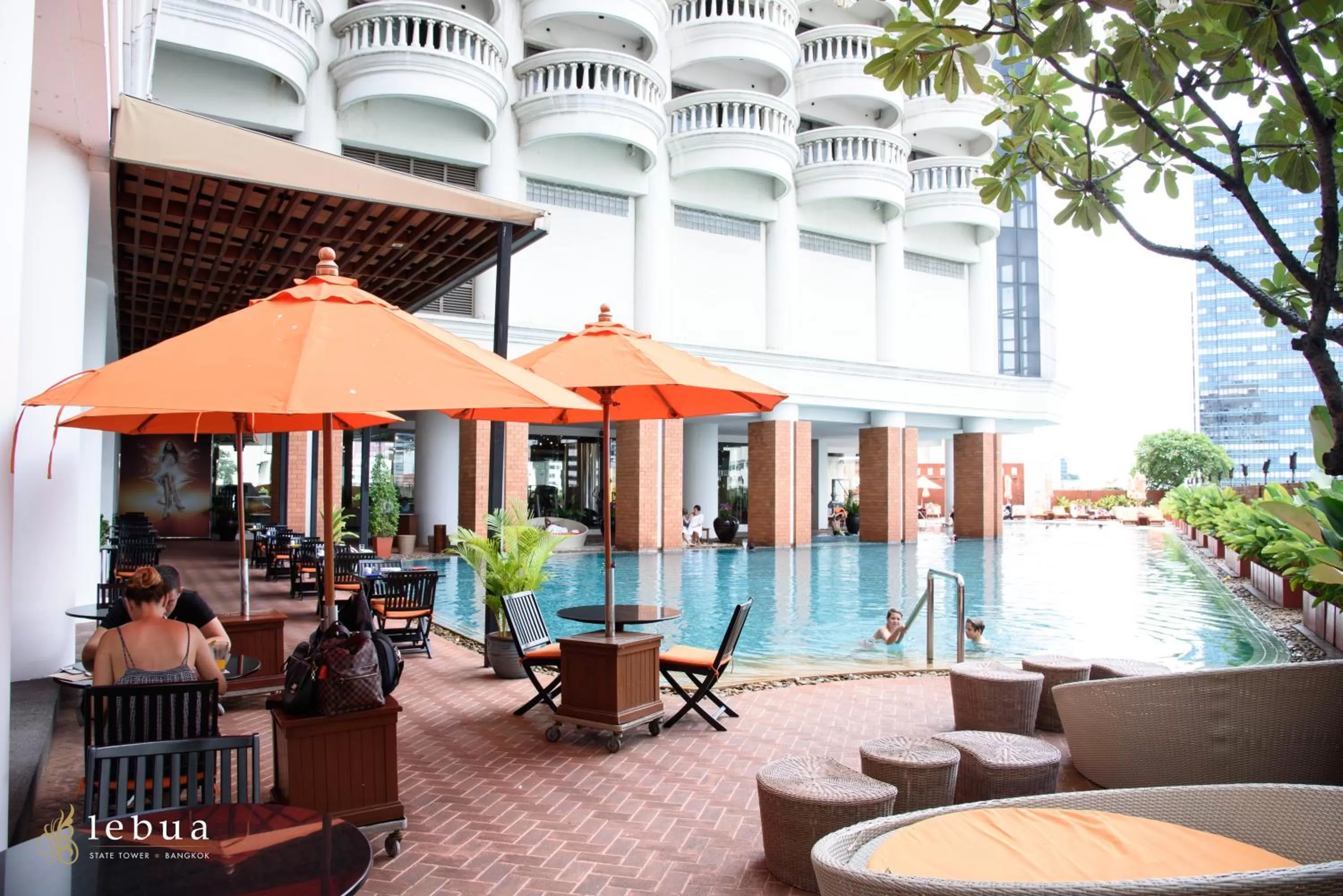 Restaurant/places to eat in lebua at State Tower