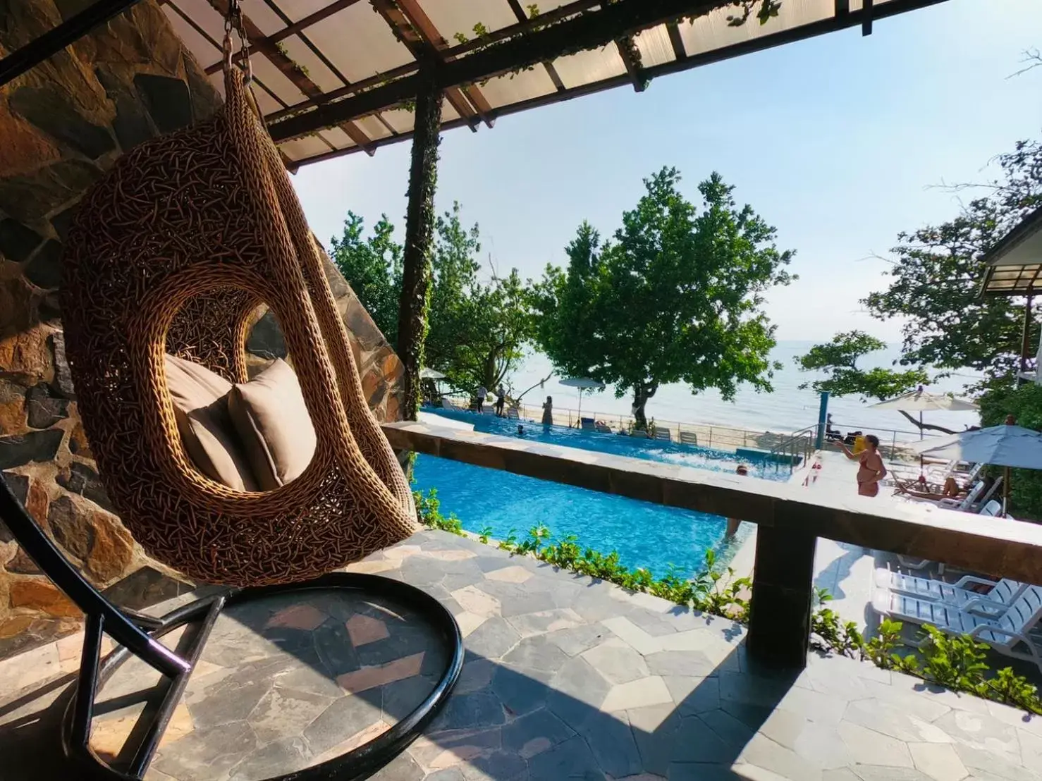 Balcony/Terrace, Swimming Pool in Koh Chang Lagoon Princess