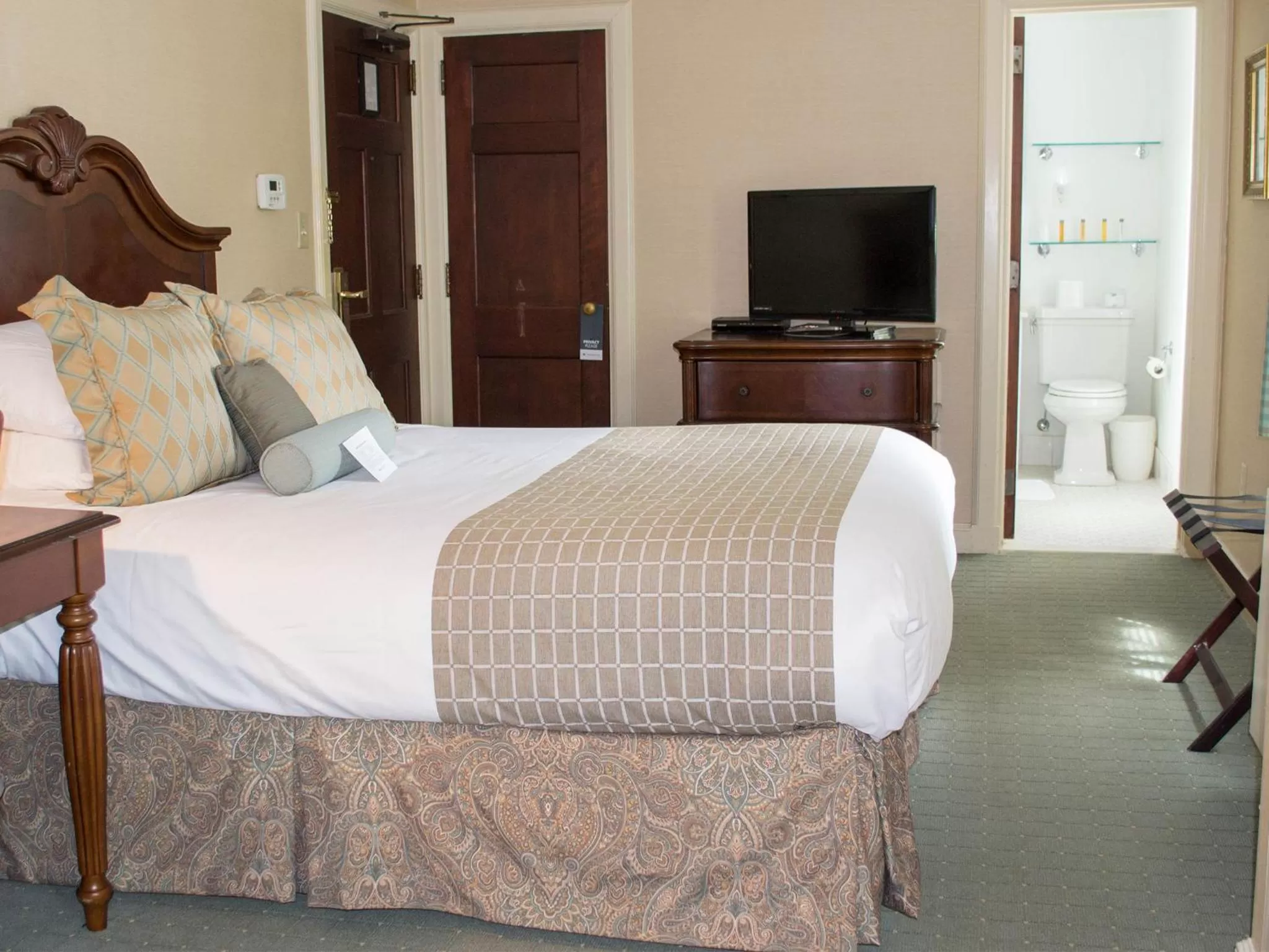 Other, Bed in The Exeter Inn