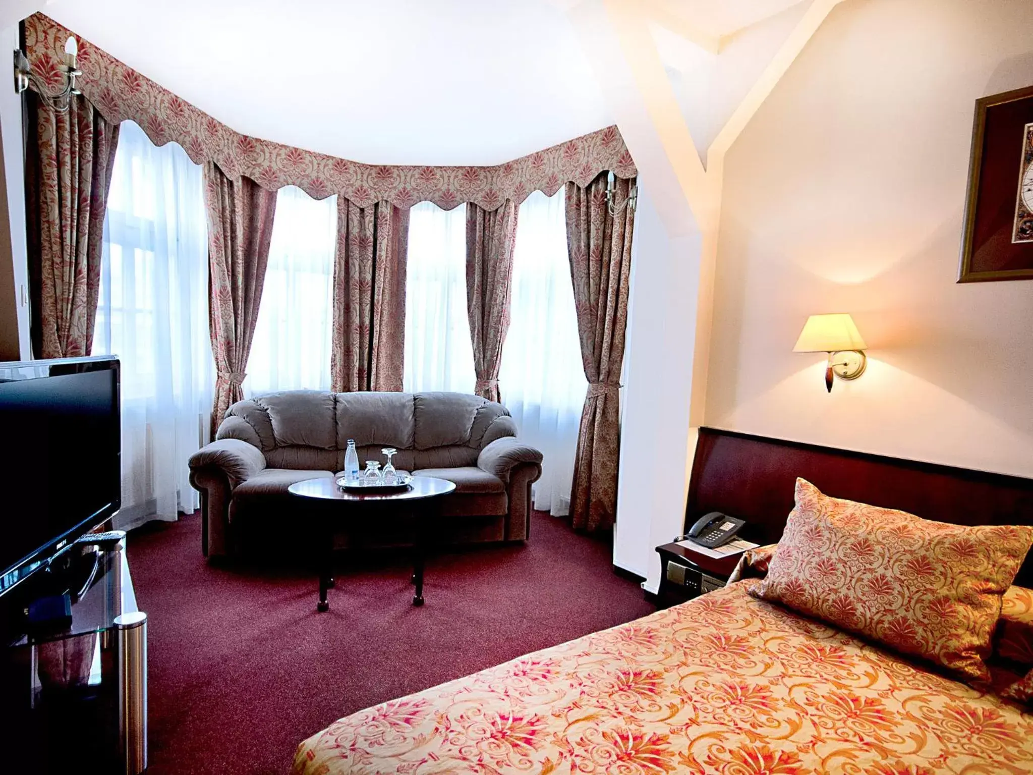 Superior King Suite in Great Polonia Wrocław Tumski