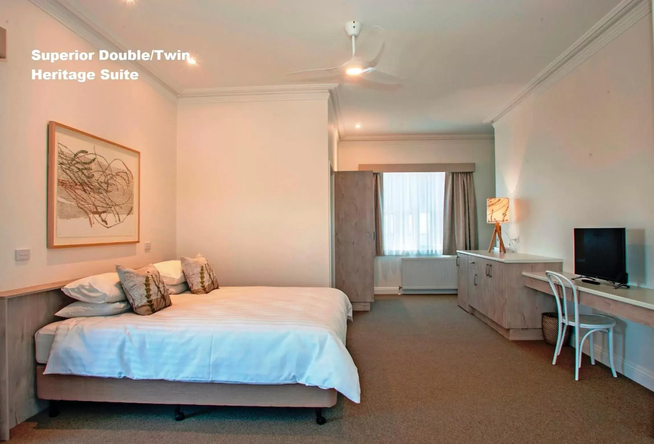 TV and multimedia in Tathra Hotel & Motel