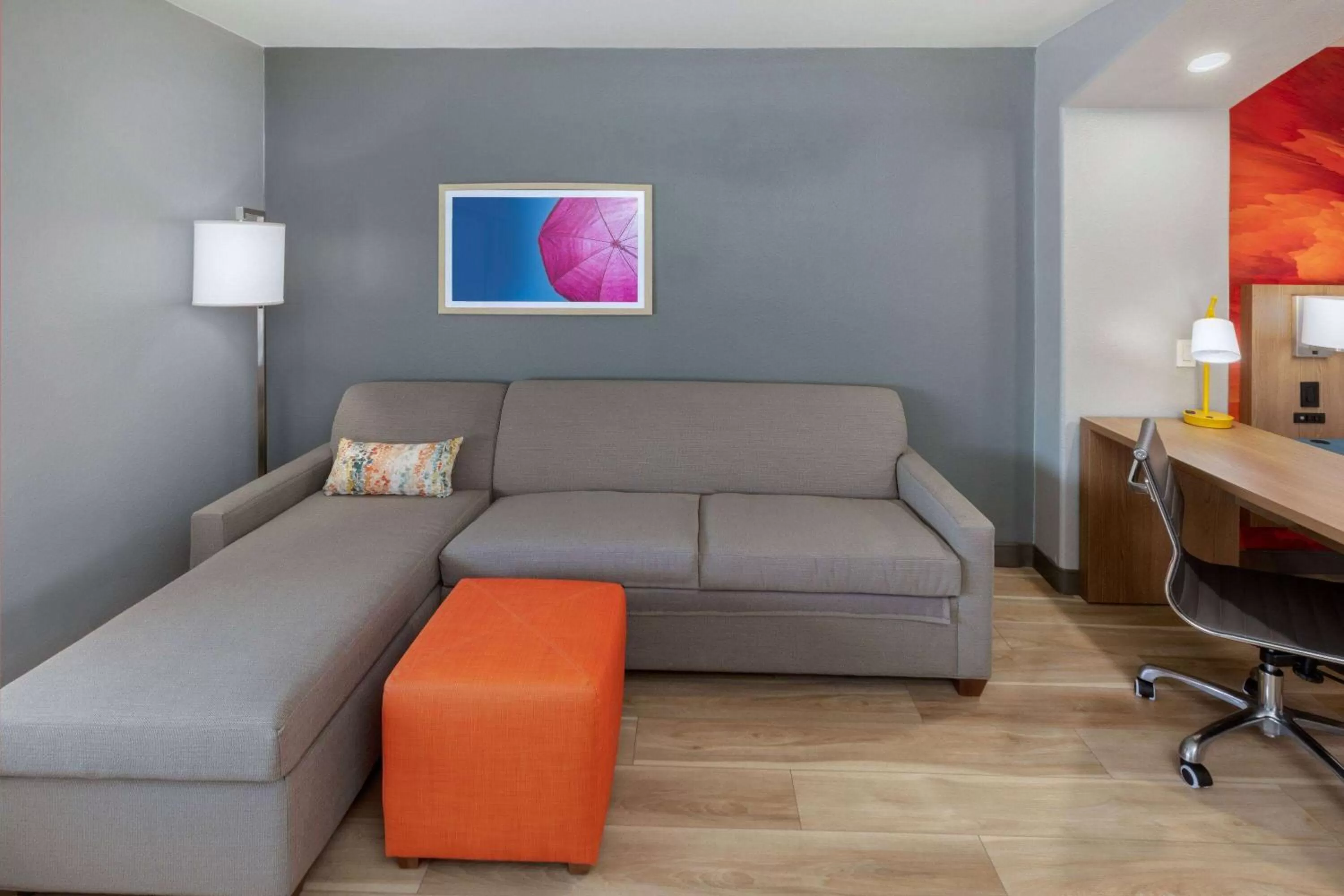 Photo of the whole room in La Quinta by Wyndham New Braunfels