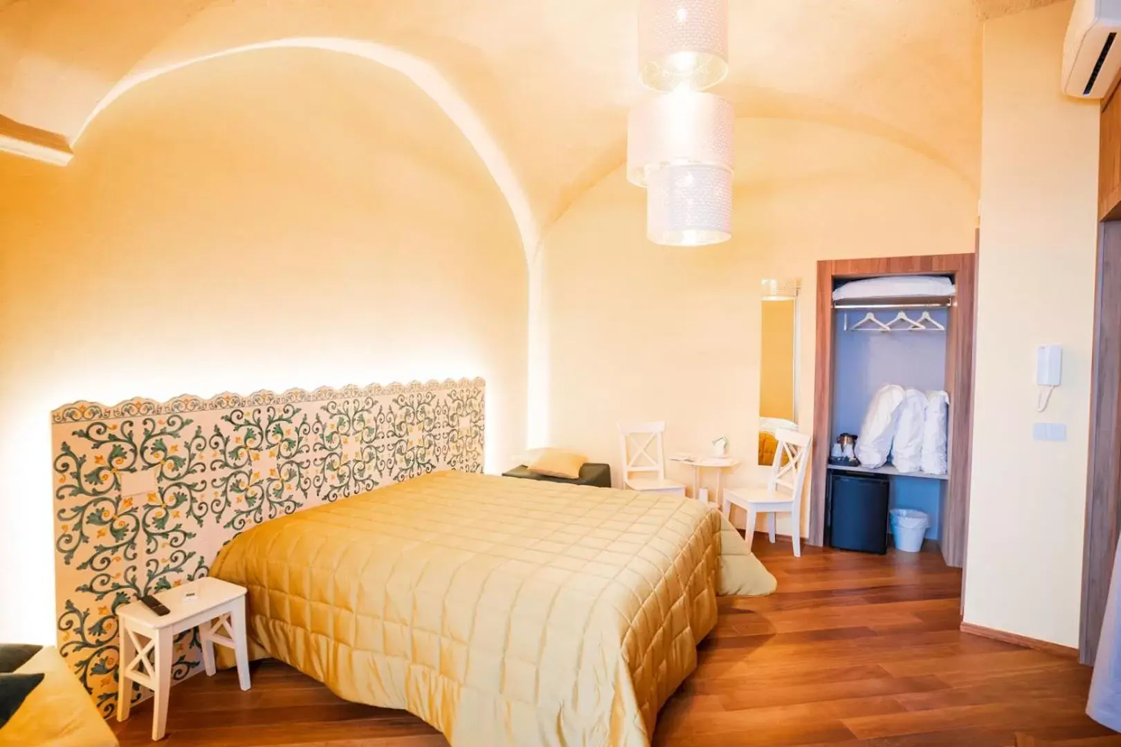 Photo of the whole room, Bed in Grantò B&B