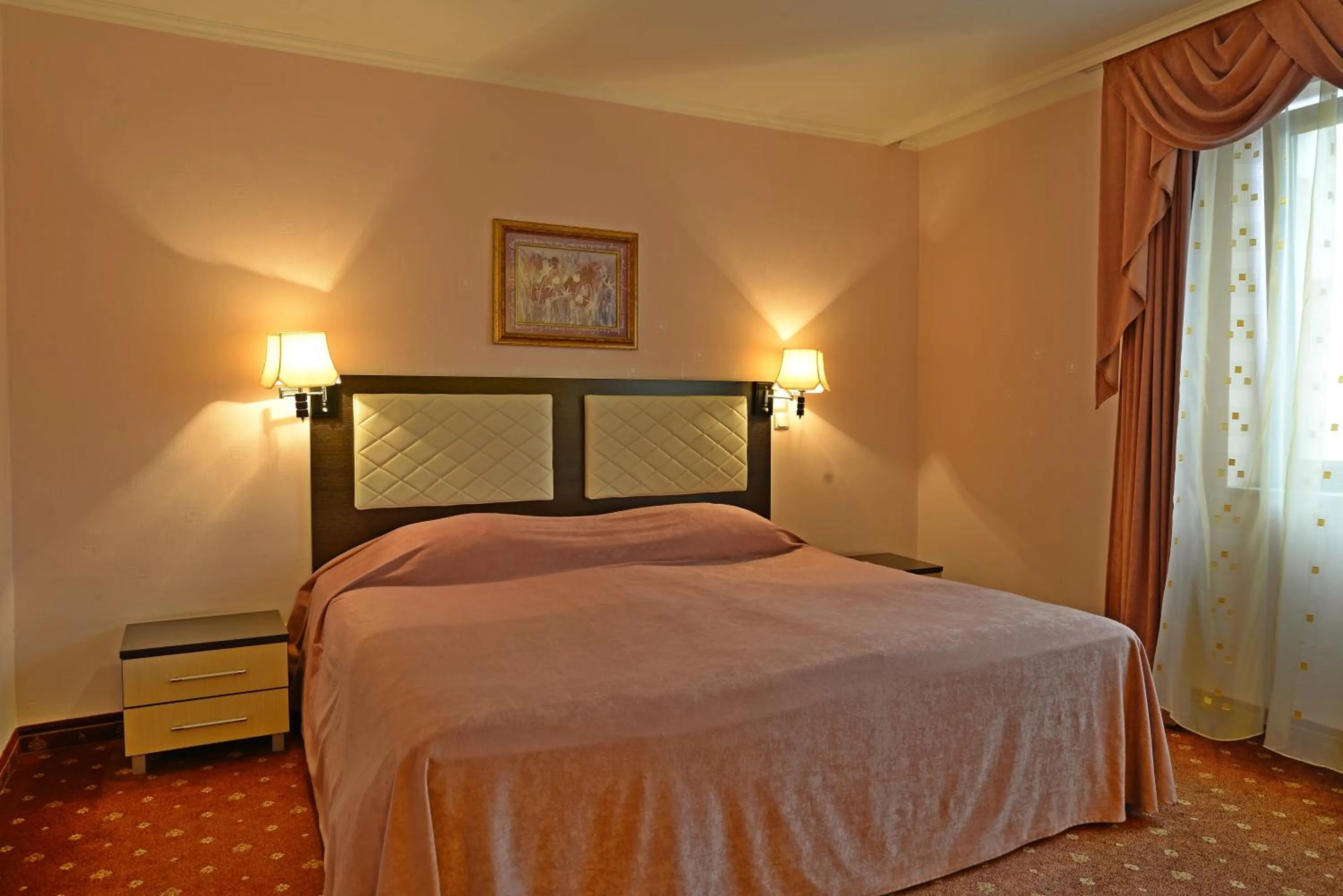 Photo of the whole room, Bed in Merian Palace Hotel