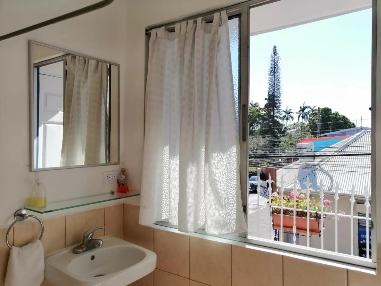 Bathroom in Park View Hotel & Restaurant