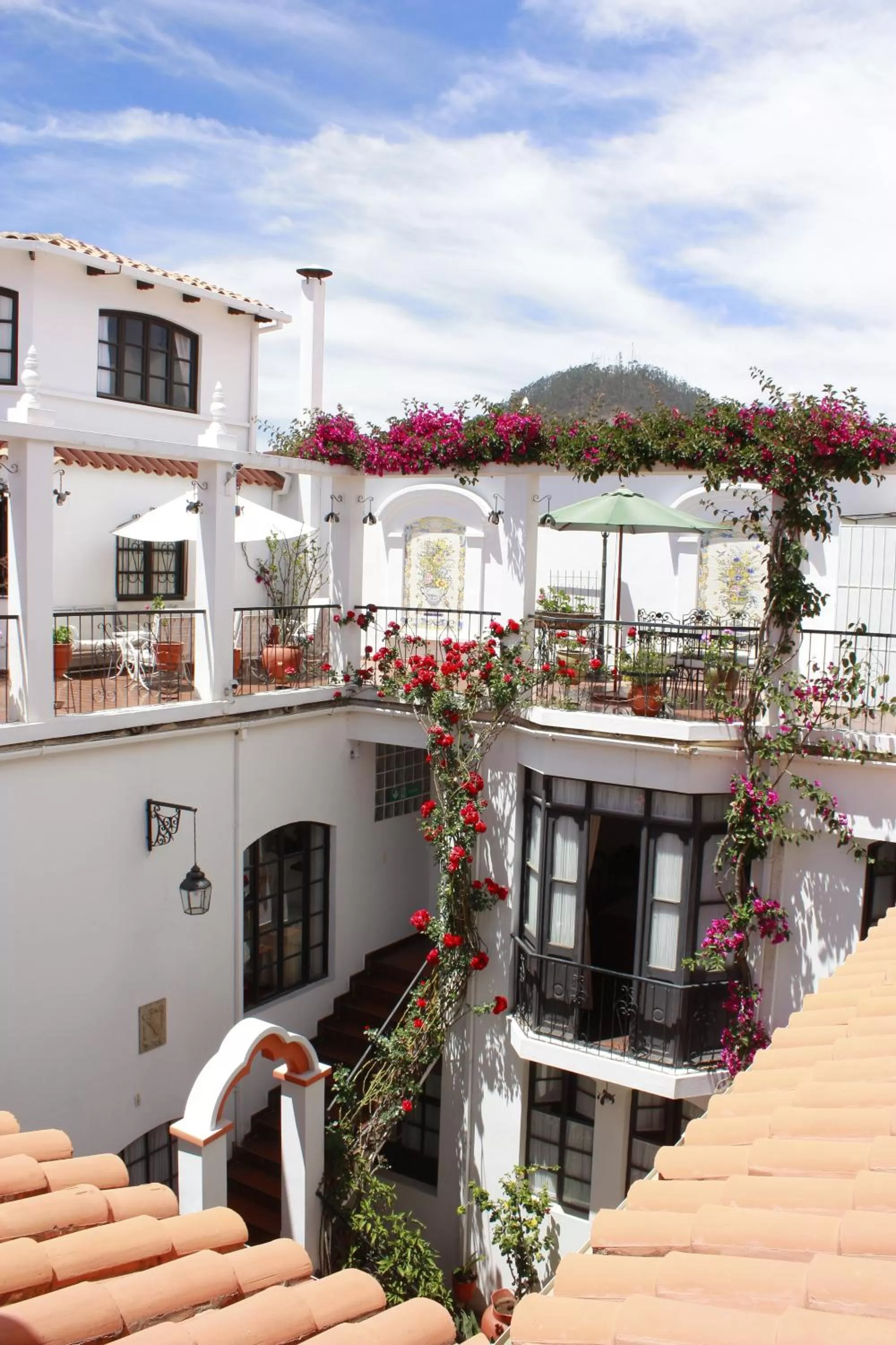 Decorative detail in El Hotel de Su Merced