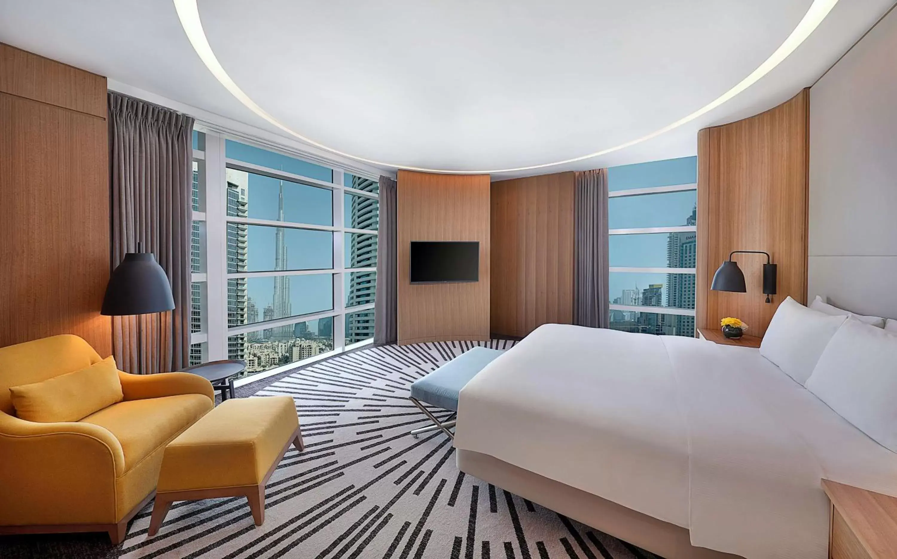 Bed in DoubleTree by Hilton Dubai - Business Bay
