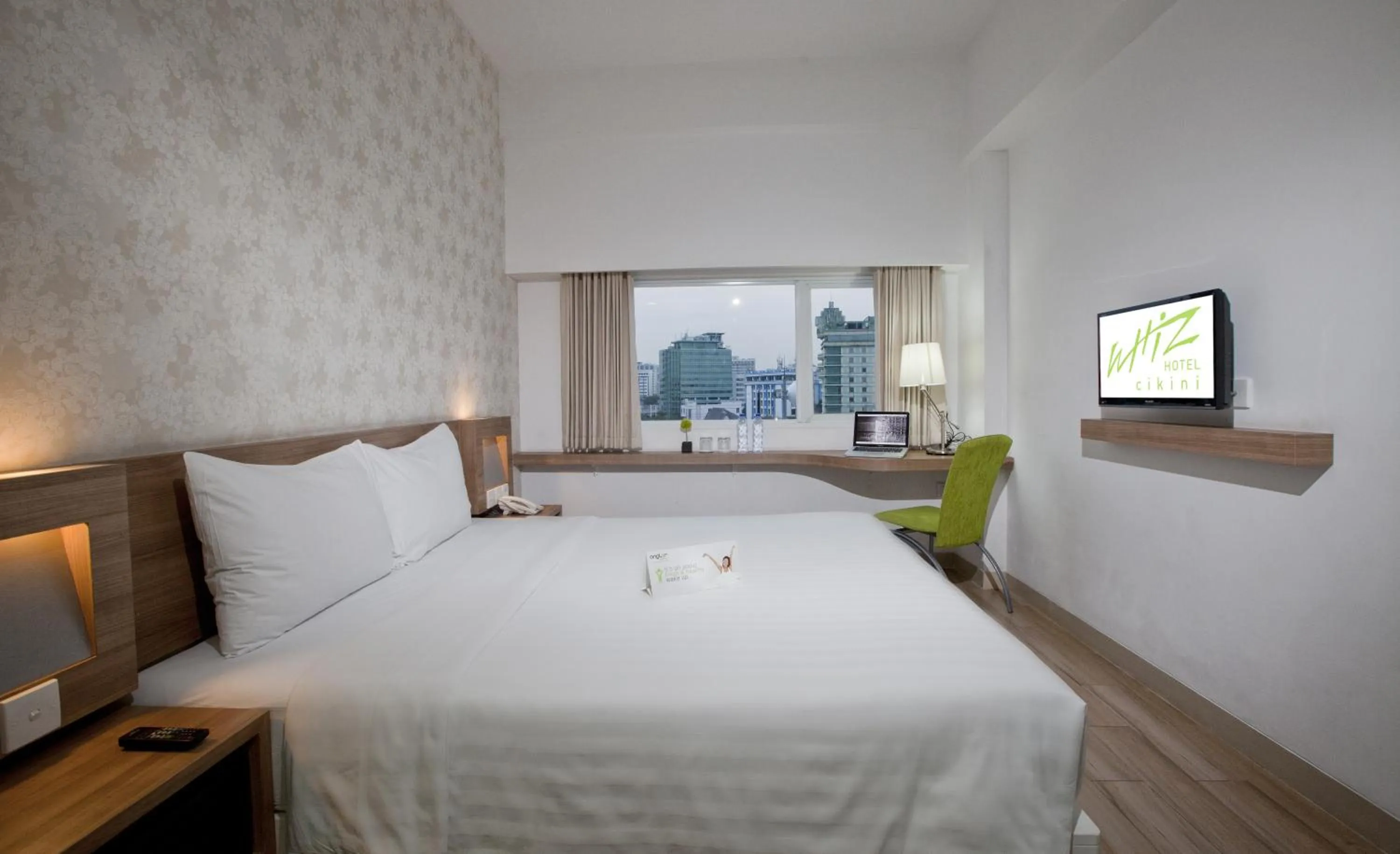 Bedroom, Bed in Whiz Hotel Cikini Jakarta