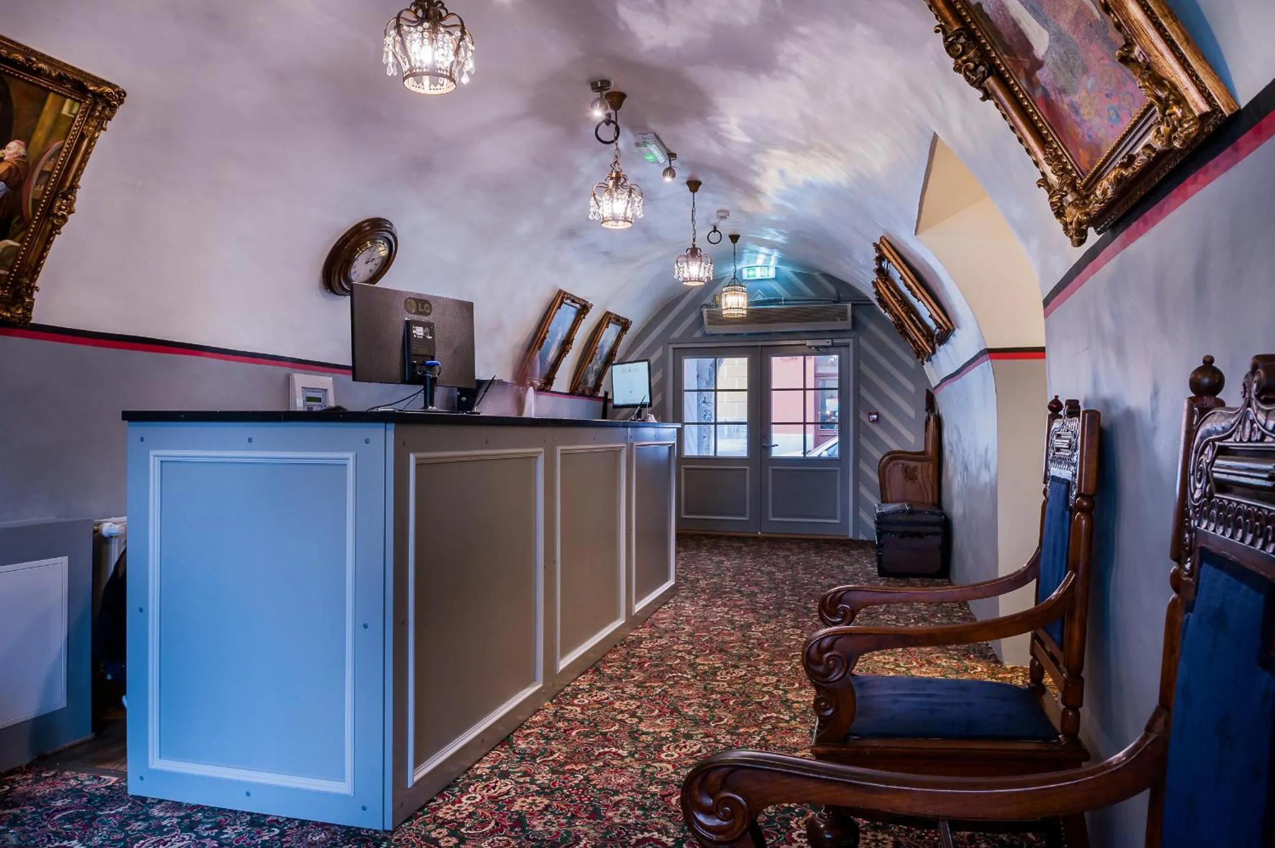 Lobby or reception in Three Crowns Residents