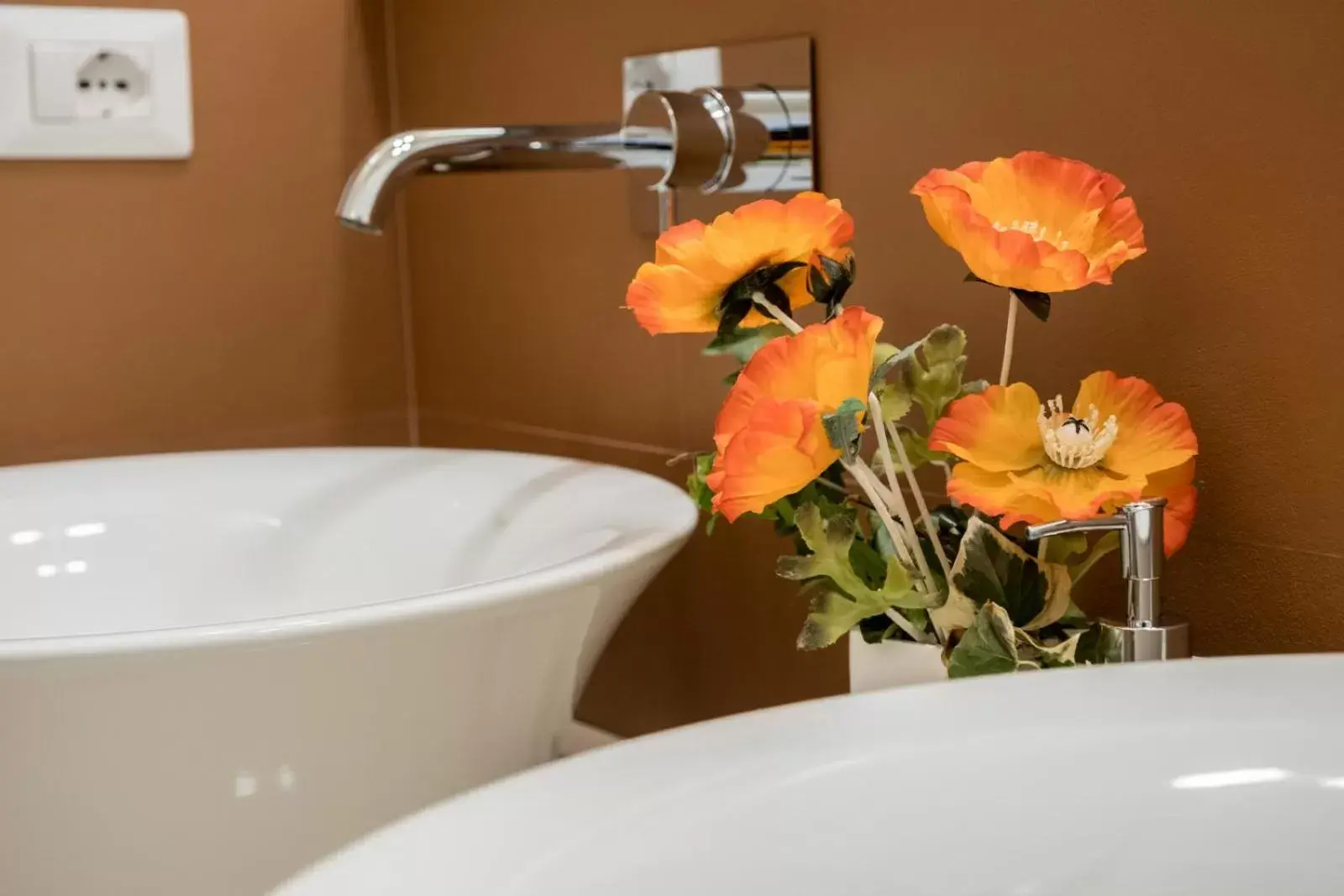 Decorative detail, Bathroom in Amatè Suite