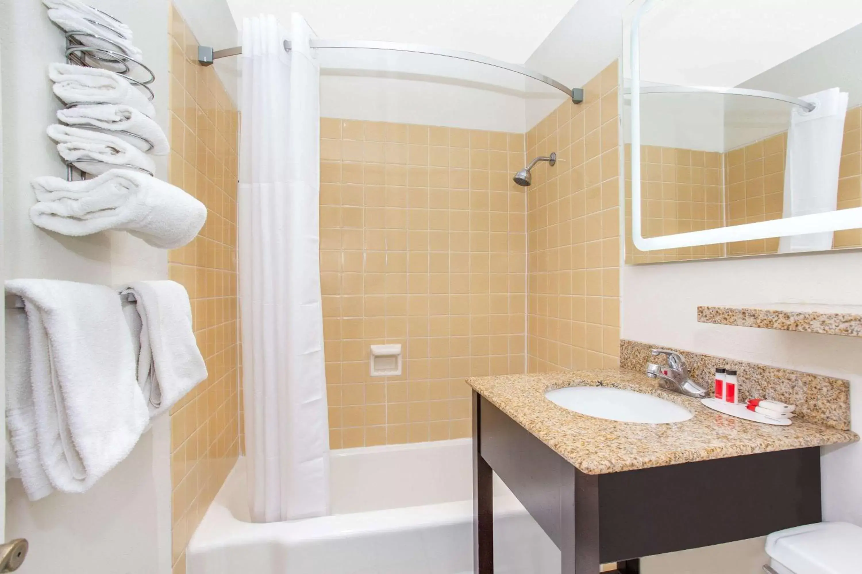 Bathroom in Howard Johnson by Wyndham Colorado Springs