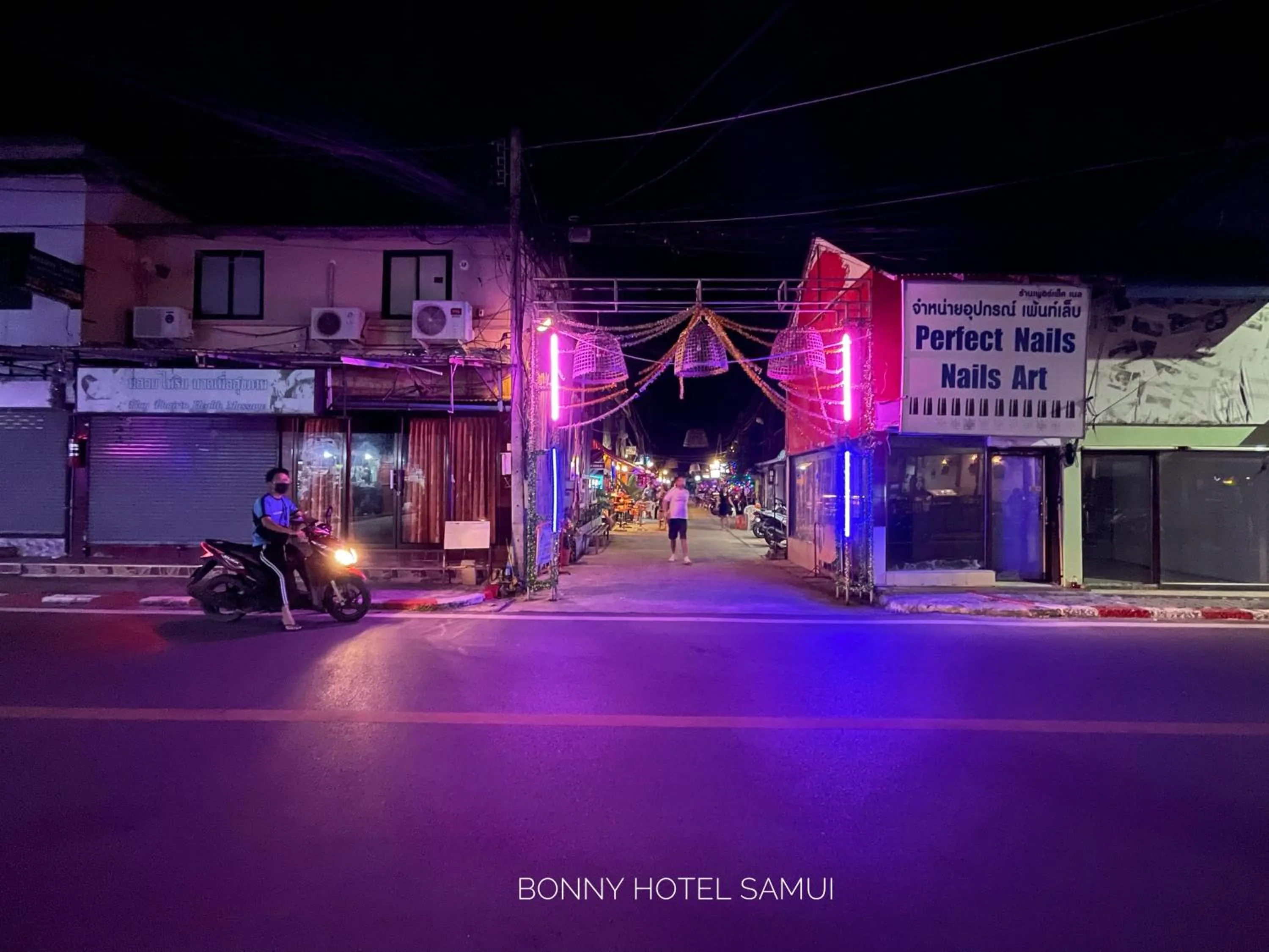 Evening entertainment in Bonny Hotel 4 Floors No Elevator