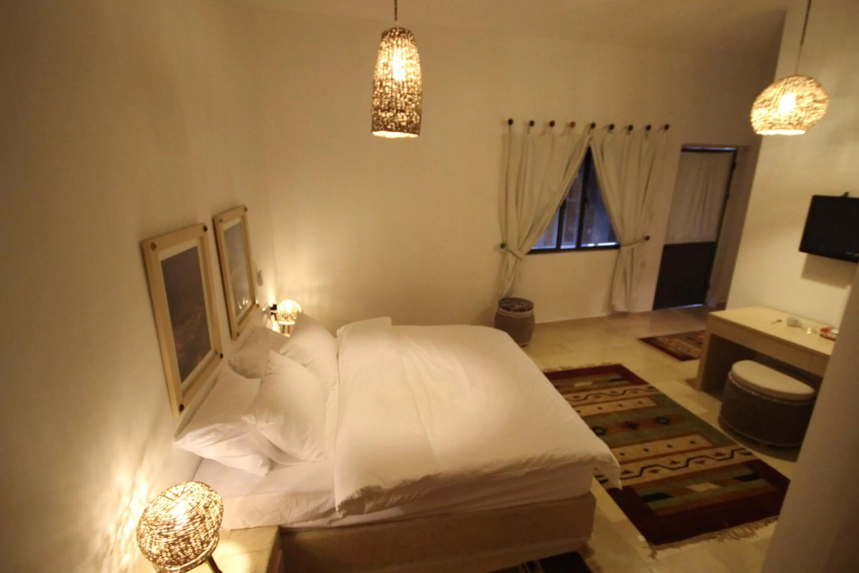 Photo of the whole room, Bed in Khan Alwakala Hotel