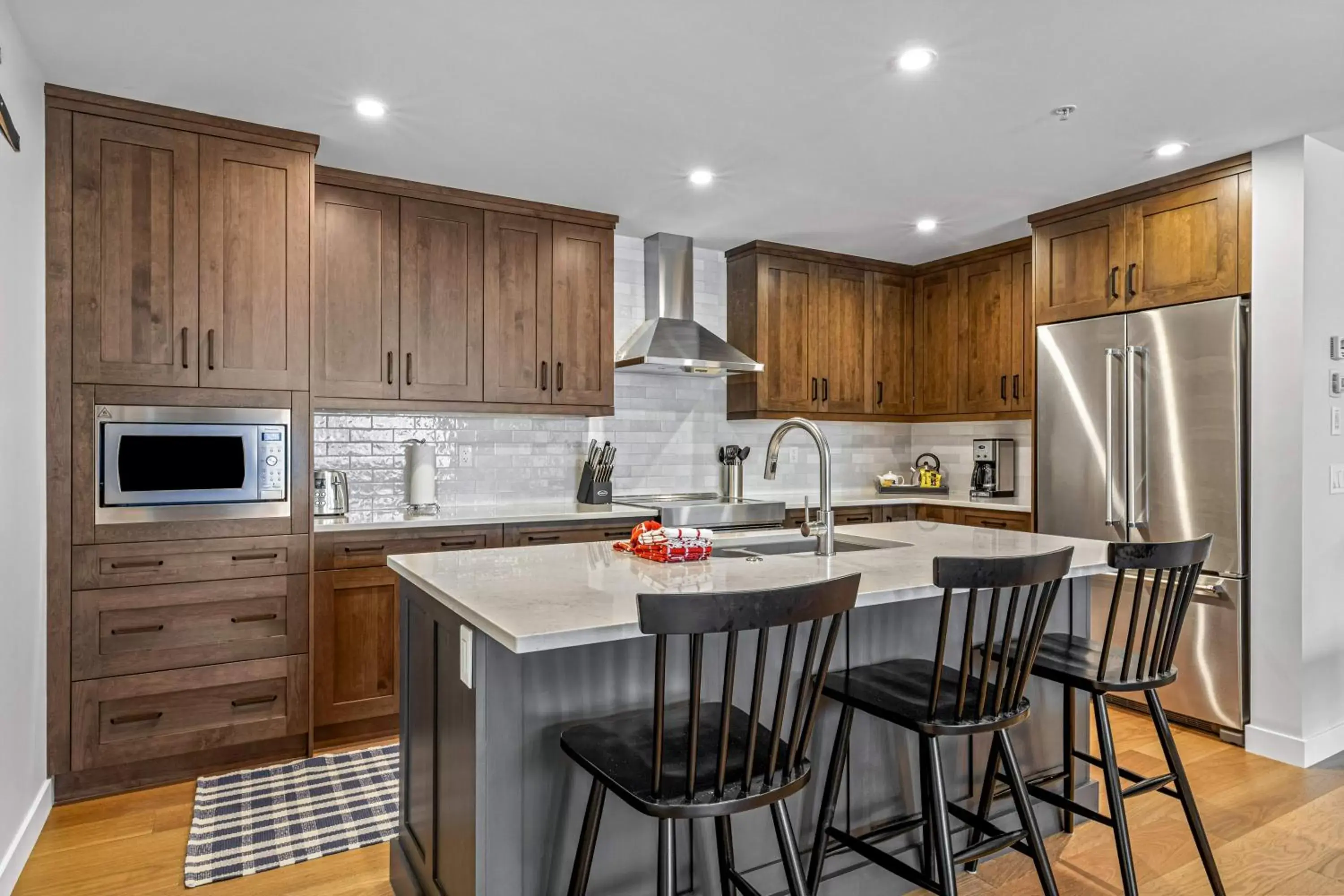 Kitchen or kitchenette, Kitchen/Kitchenette in Tamarack Lodge by Spring Creek Vacations