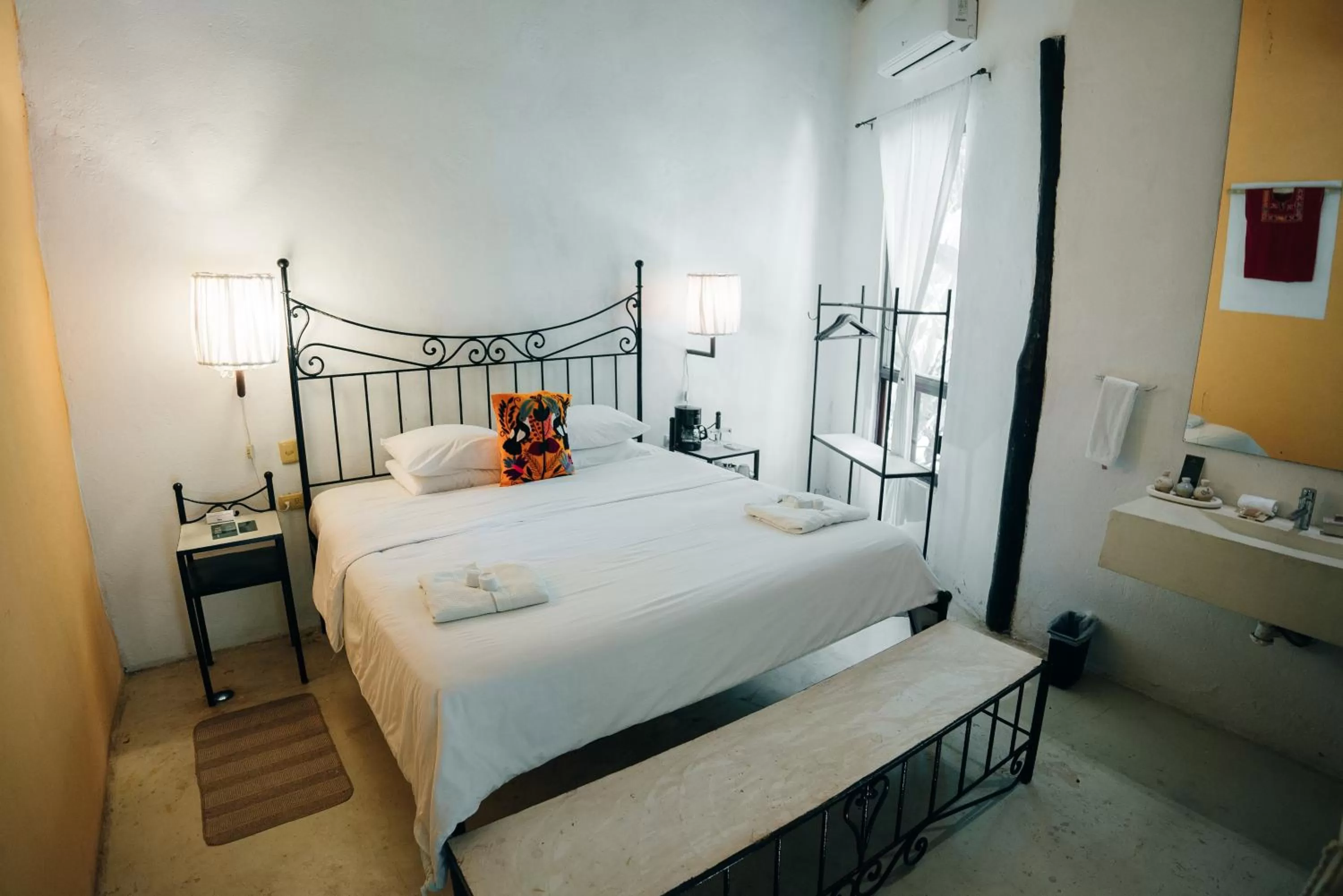 Bed in Piedra de Agua Palenque