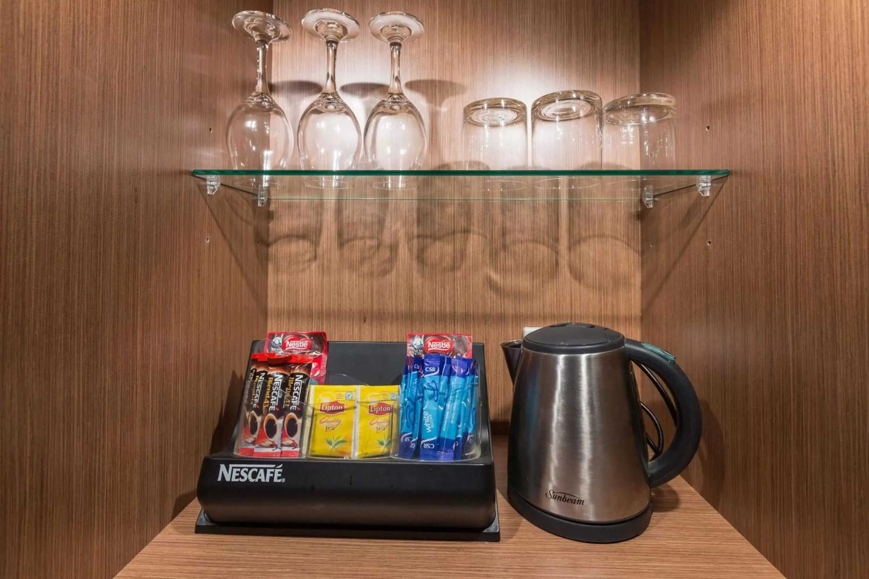 Coffee/tea facilities in Metro Hotel Miranda