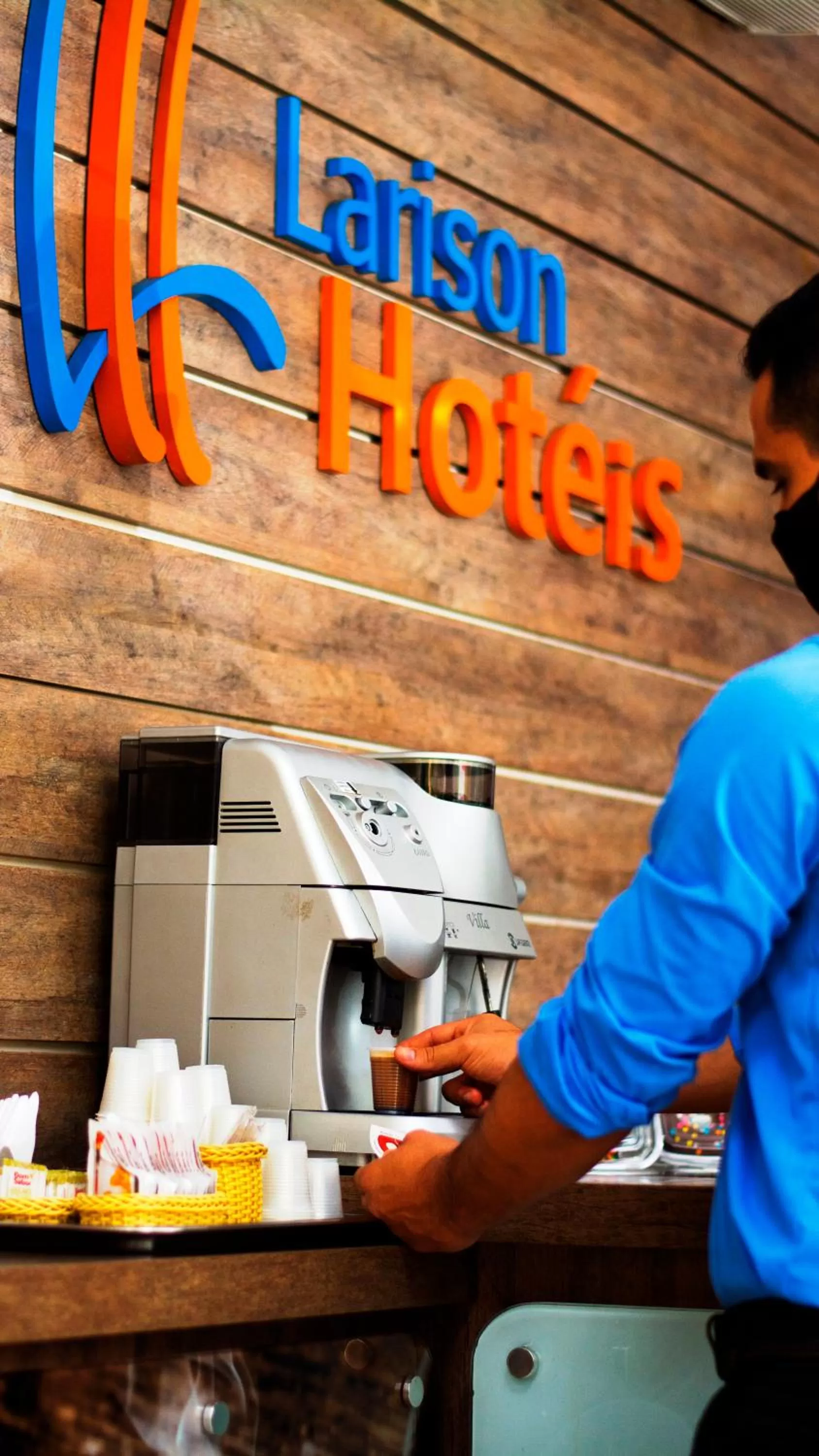 Staff in Larison Executive - by Easy Hotéis