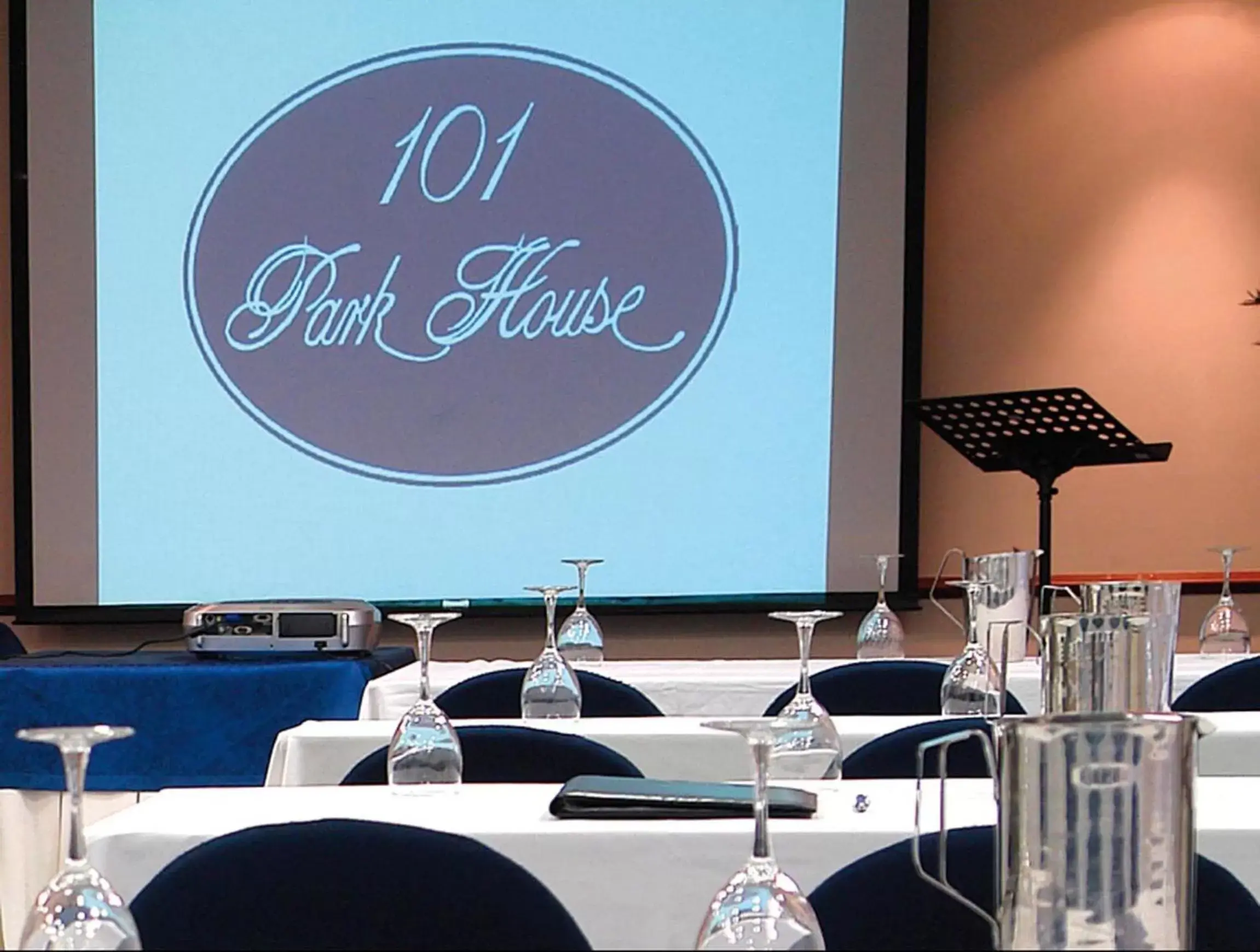 Business facilities, Business Area/Conference Room in Hotel 101 Park House