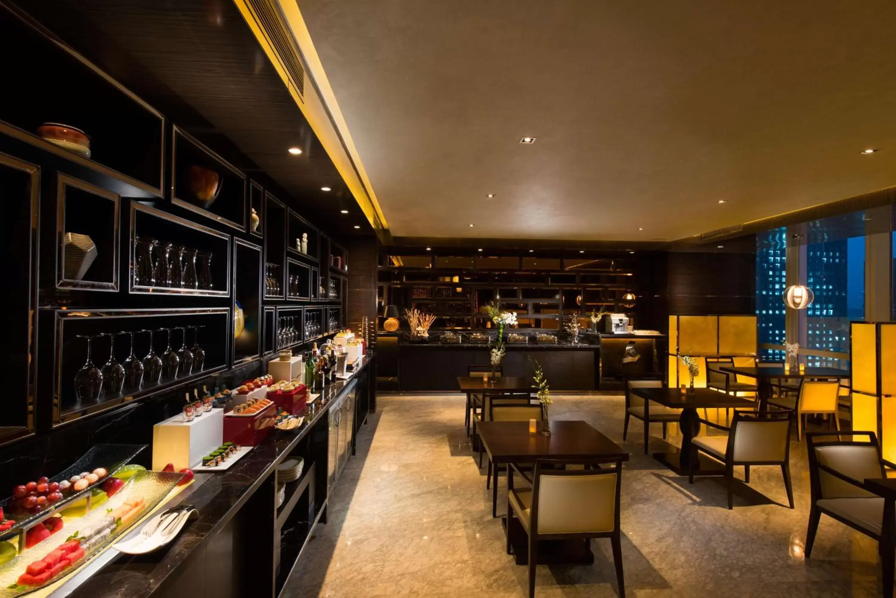 Property building, Restaurant/Places to Eat in Hilton Shenzhen Futian, Metro Station at Hotel Front Door, Close to Futian Convention & Exhibition Center