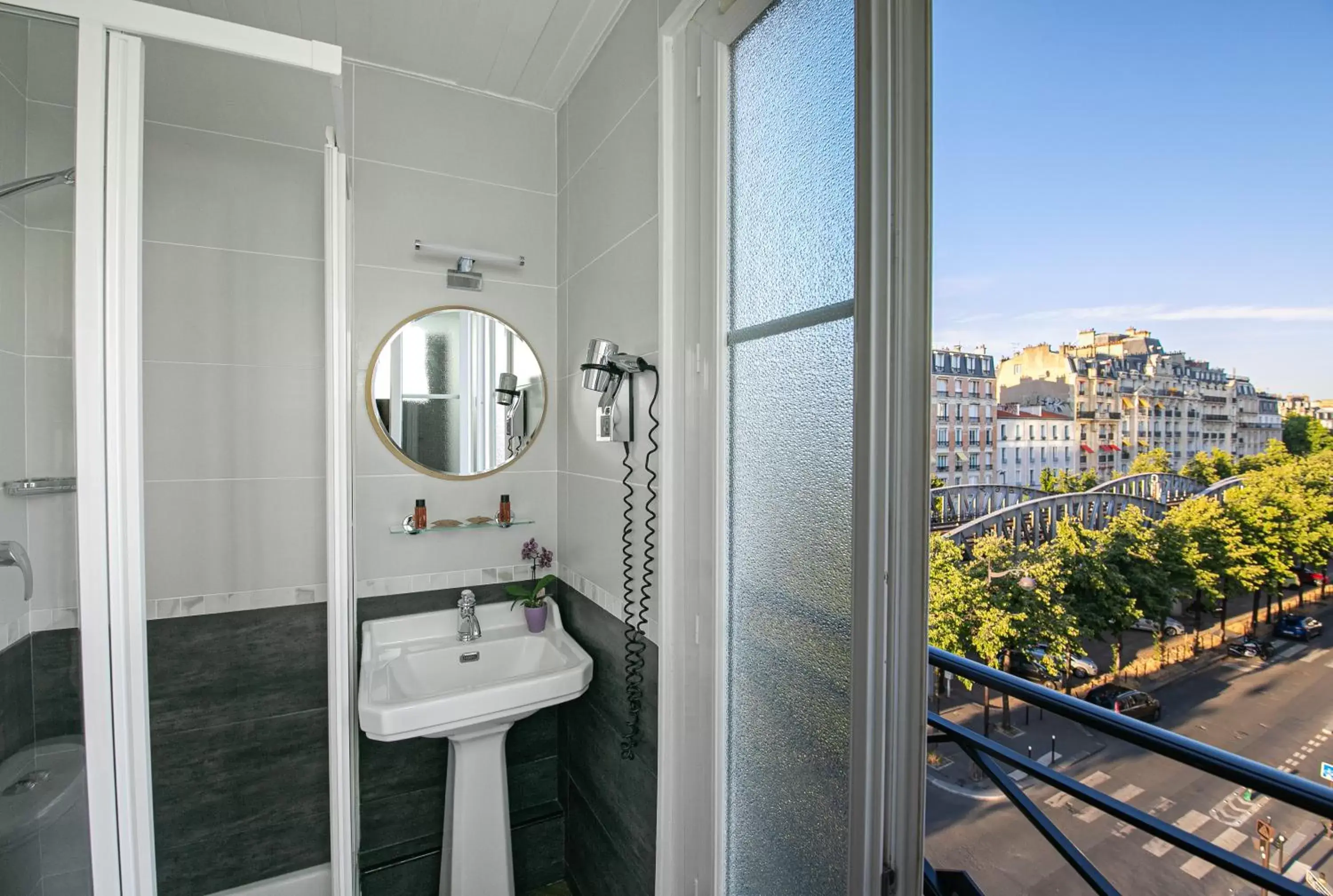 Other, Bathroom in Eiffel Villa Garibaldi