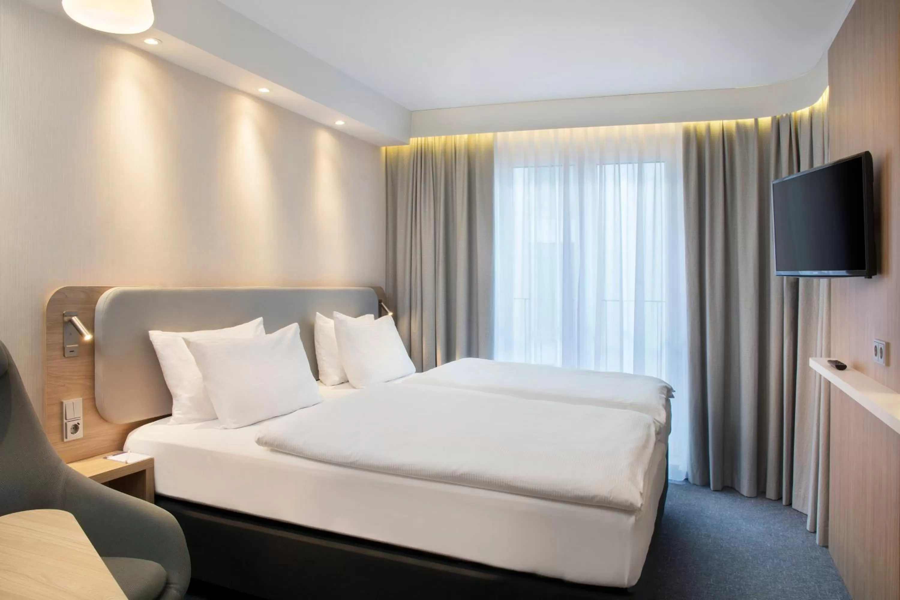 Photo of the whole room, Bed in Holiday Inn Express Baden-Baden by IHG