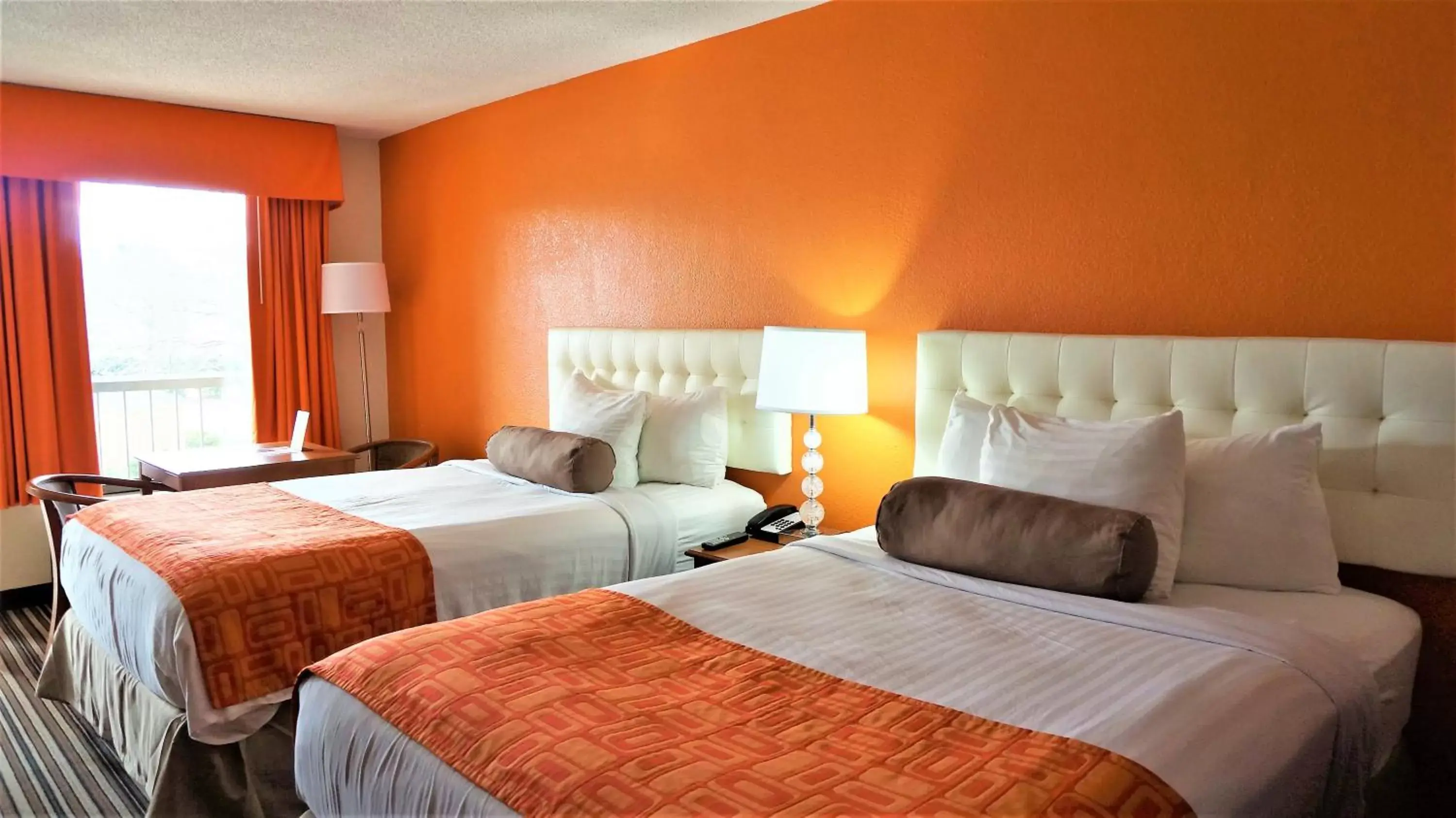 Double Room with Two Double Beds - Non-Smoking in Howard Johnson by Wyndham Greensboro Near the Coliseum Double Room with Two Double Beds - Non-Smoking in Howard Johnson by Wyndham Greensboro Near the Coliseum