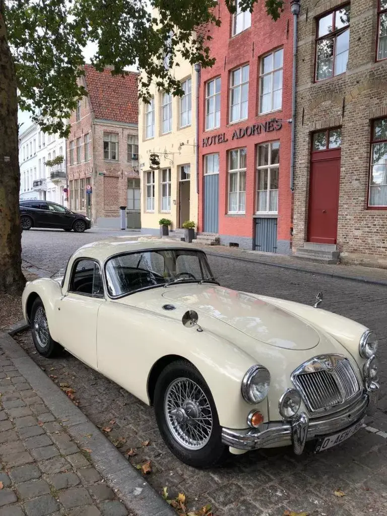 Facade/entrance in Hotel Adornes Facade/entrance in Hotel Adornes