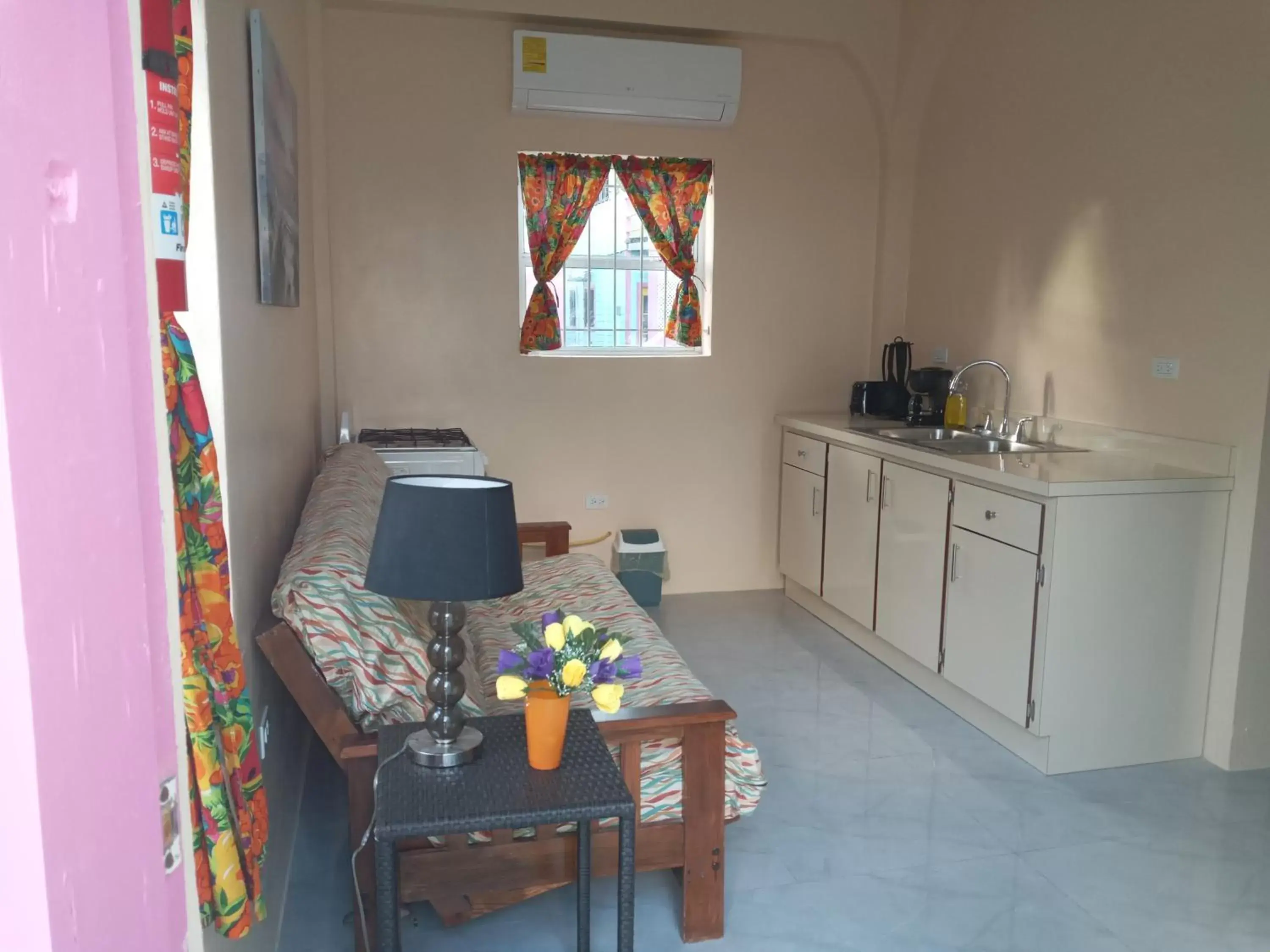 Partial Ocean View Suite in Barefoot Beach Belize Partial Ocean View Suite in Barefoot Beach Belize