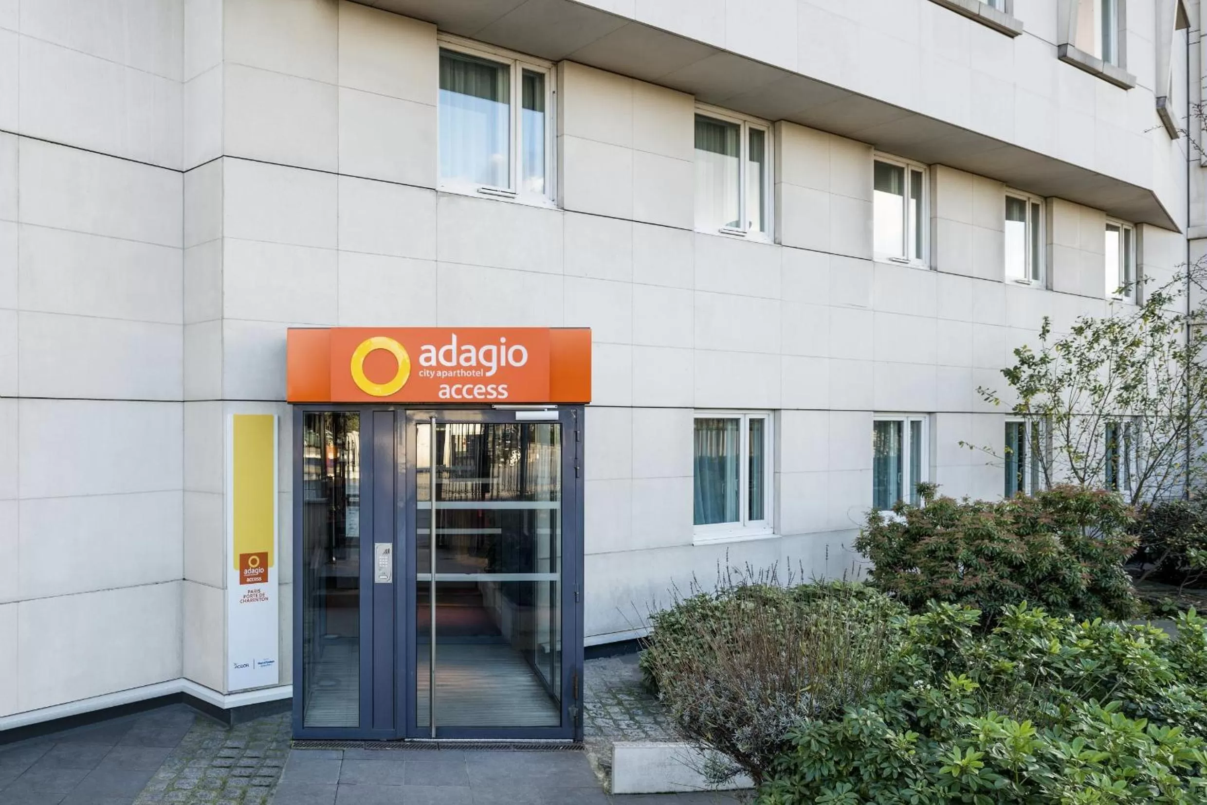 Facade/entrance in Aparthotel Adagio Access Paris Porte De Charenton