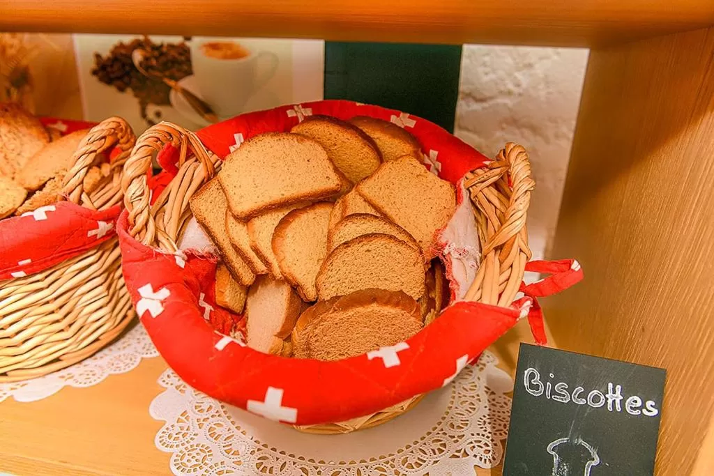 Breakfast in Hotel des Alpes Bulle center