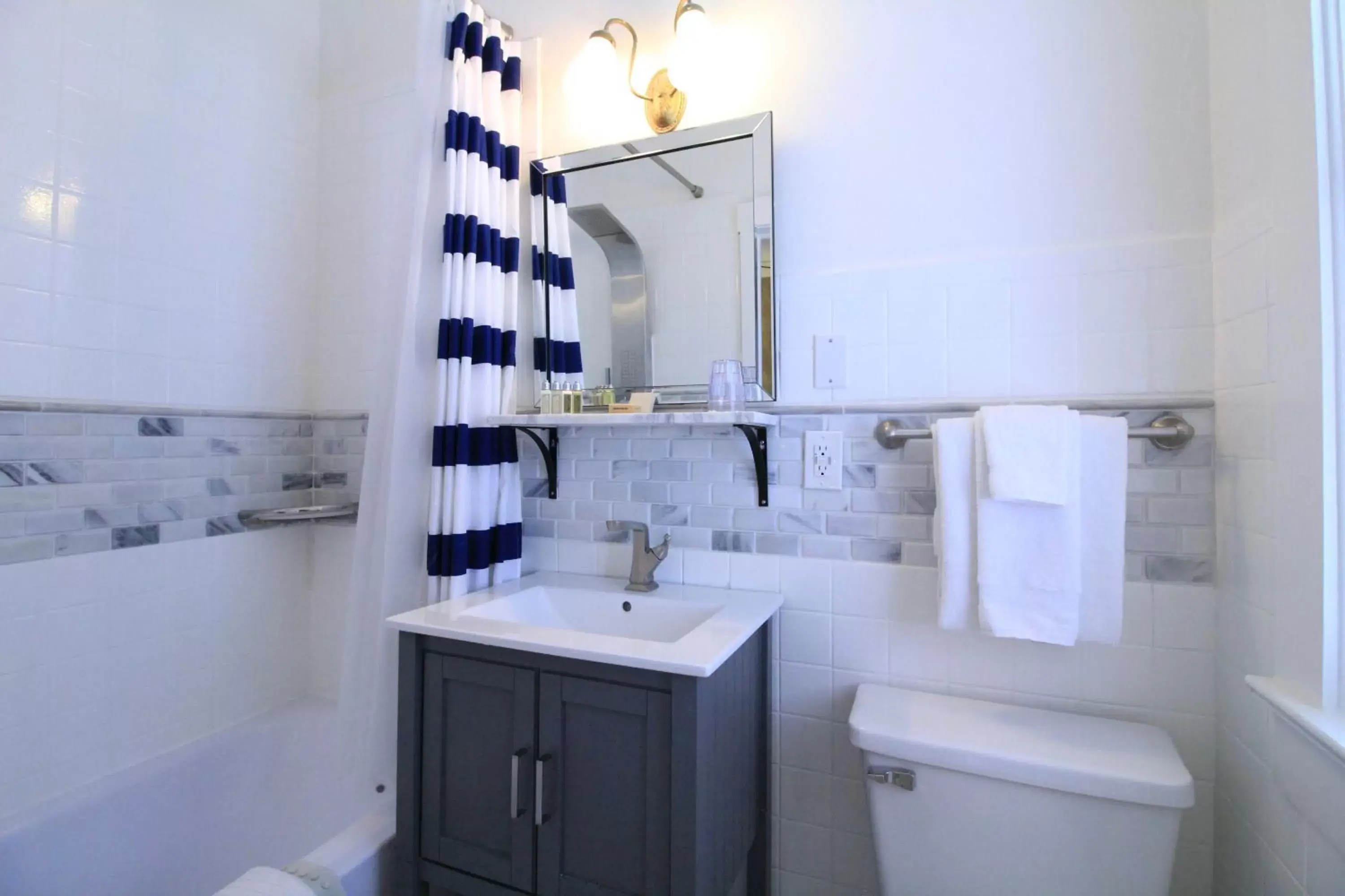 Bathroom in The Riverview Hotel - New Smyrna Beach