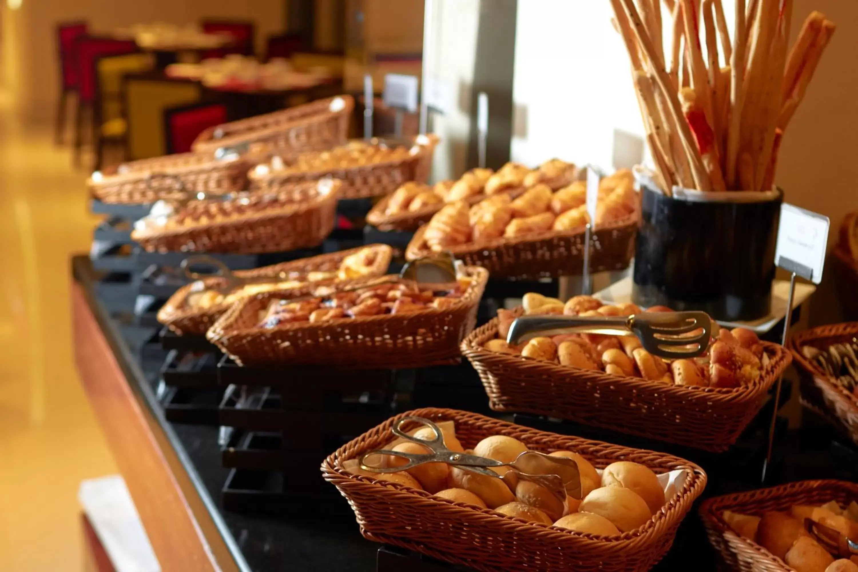 Breakfast in Cinnamon Red Colombo Breakfast in Cinnamon Red Colombo