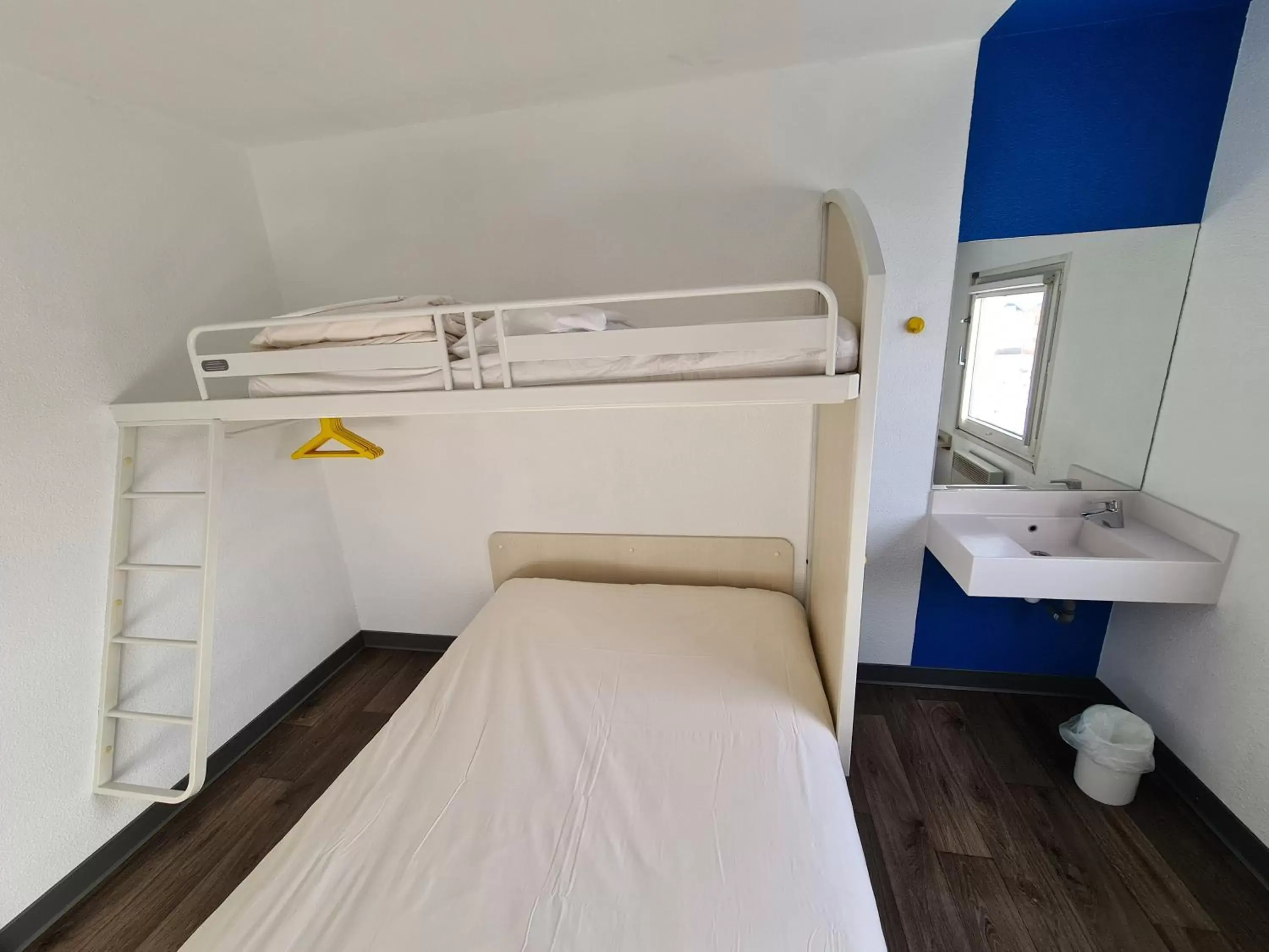 Bunk Bed in hotelF1 Pontarlier