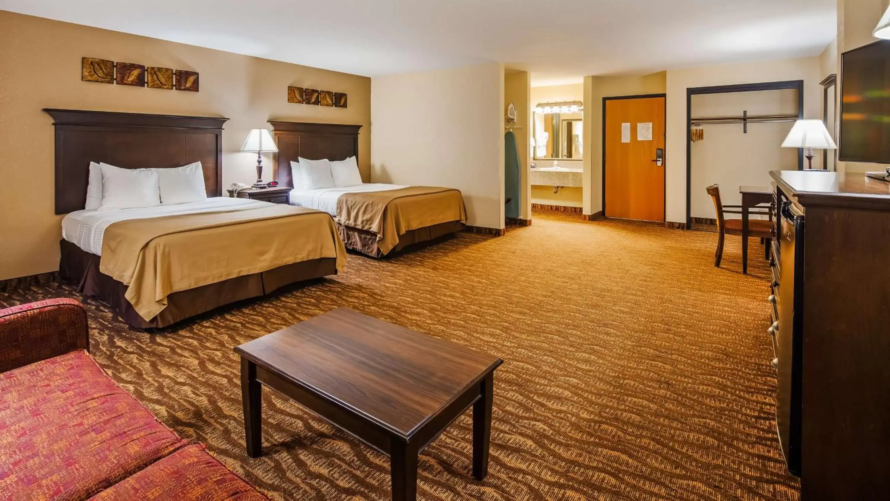 Photo of the whole room in Best Western Center Pointe Inn