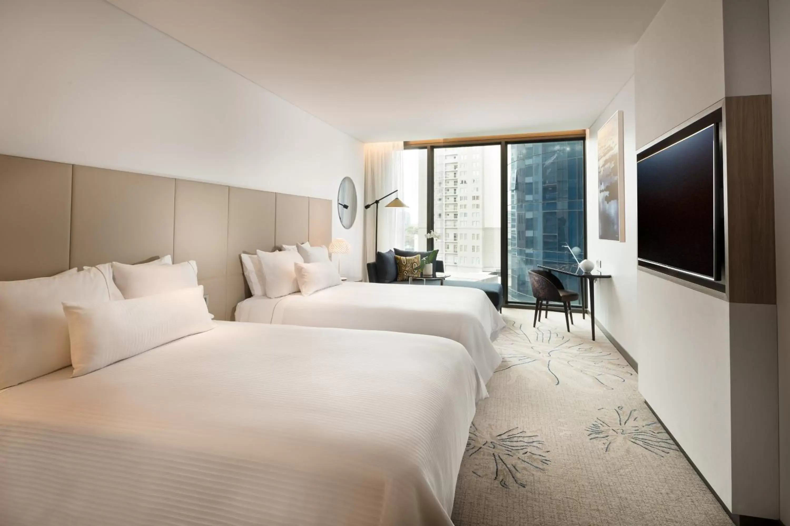 Photo of the whole room, Bed in The Westin Brisbane